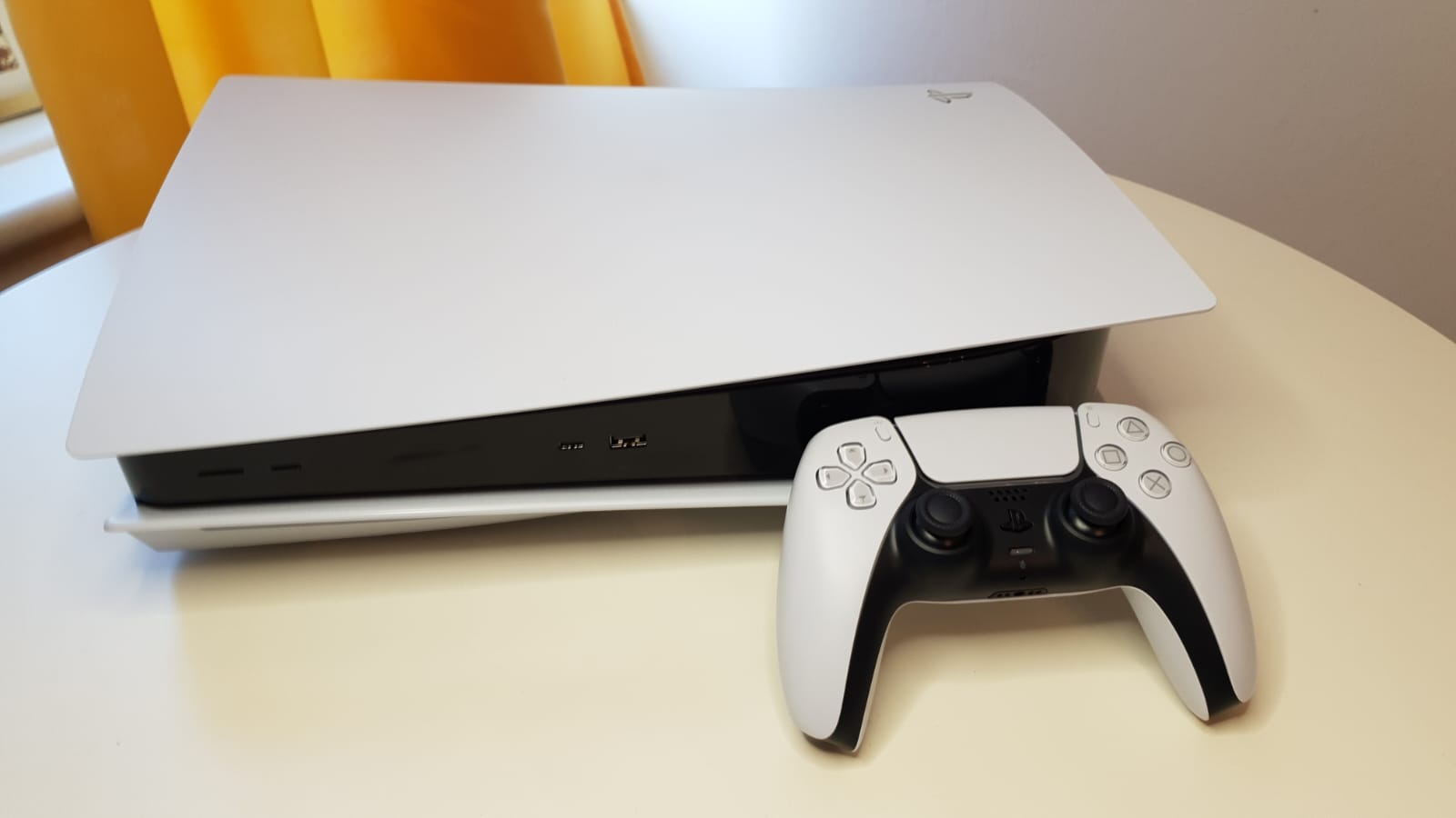 PS5 Slim (digital edition) vs Xbox Series S - PC Guide