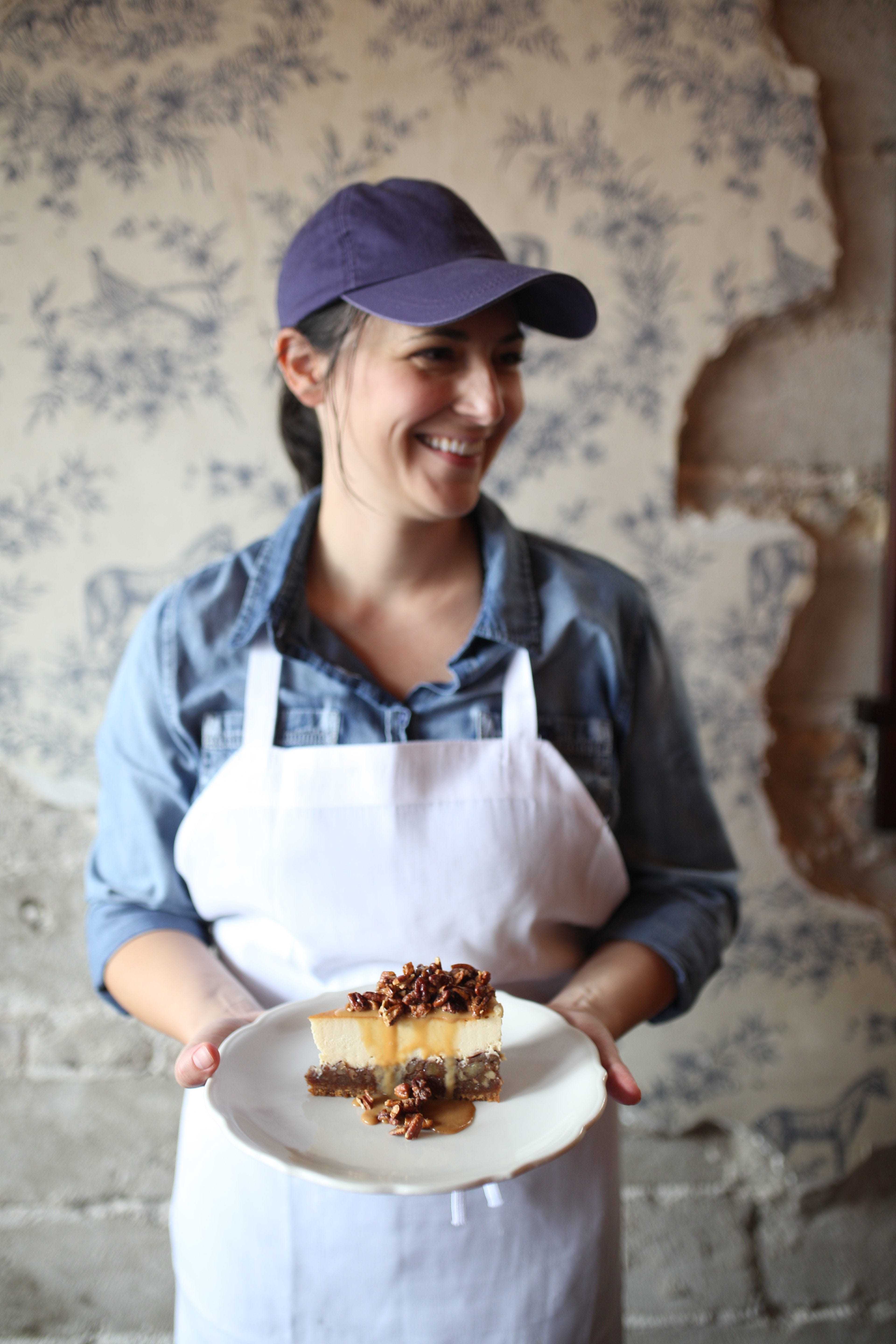Cake Decorating 101: Expert Tips from Pastry Chef Marina Sousa -  Nielsen-Massey Vanillas