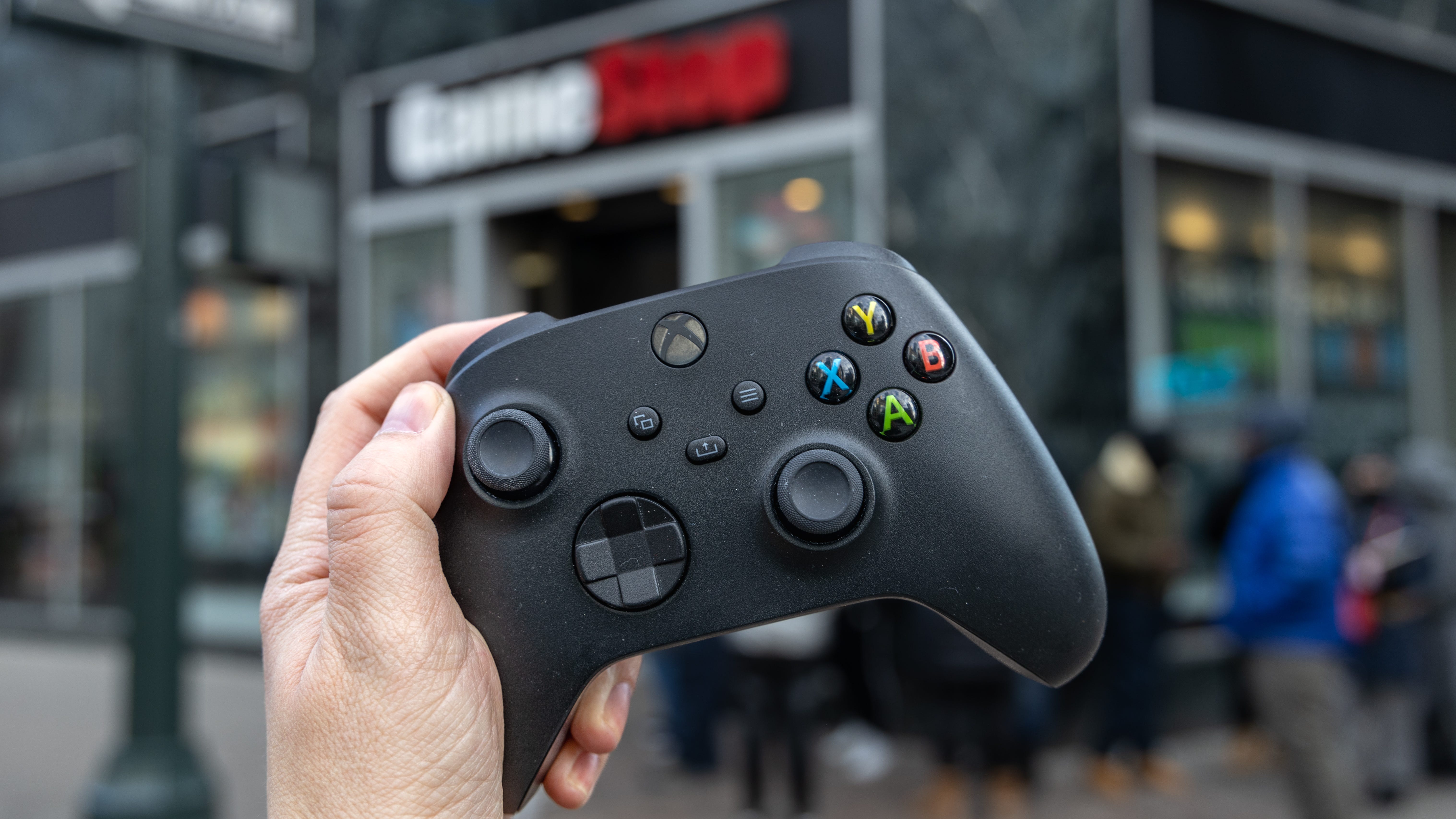 GameStop on X: Heads up – we've sold out of Xbox Series X console