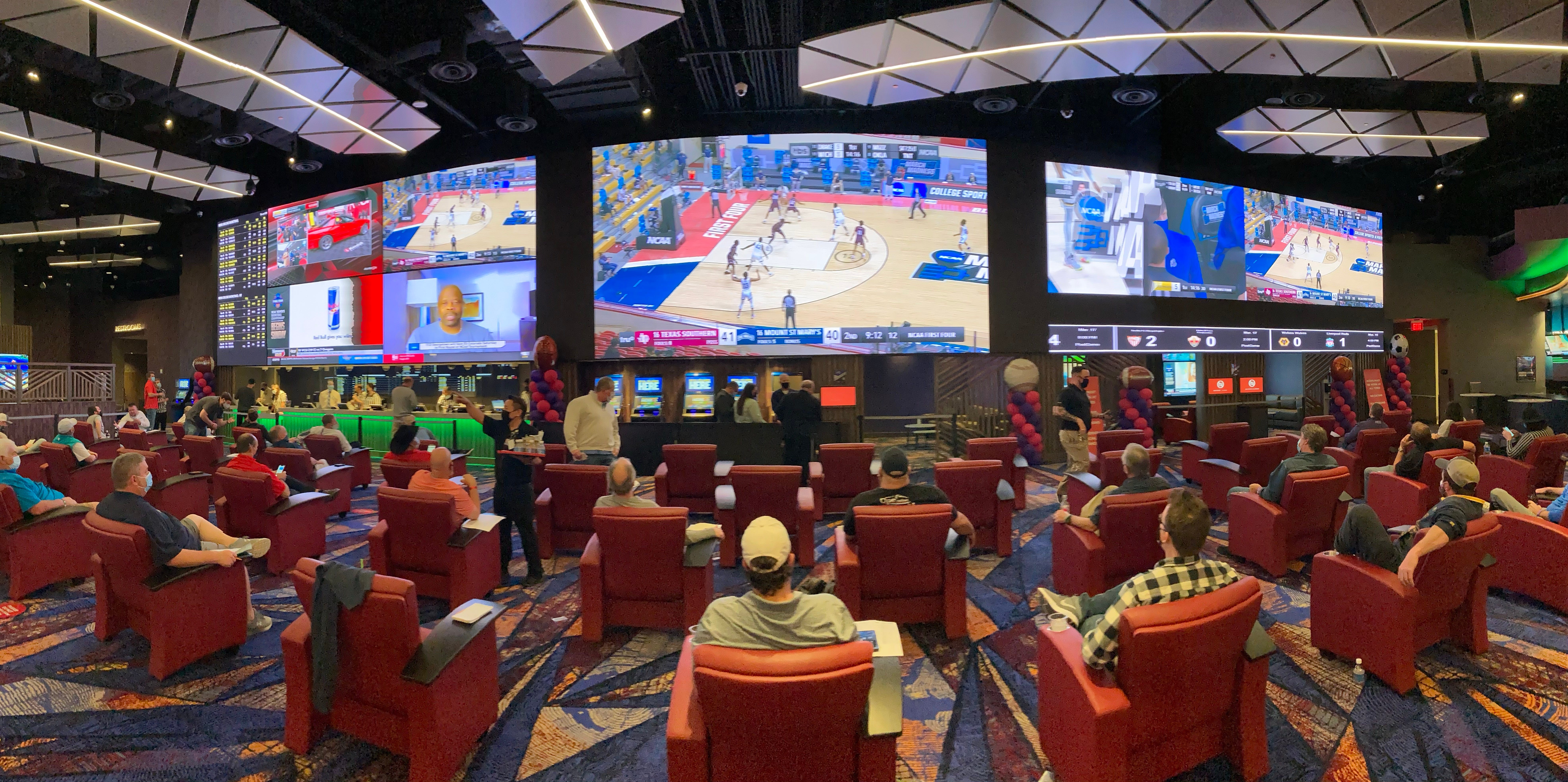 Las Vegas Sports Book Review - Harrah's - The Vegas Parlay