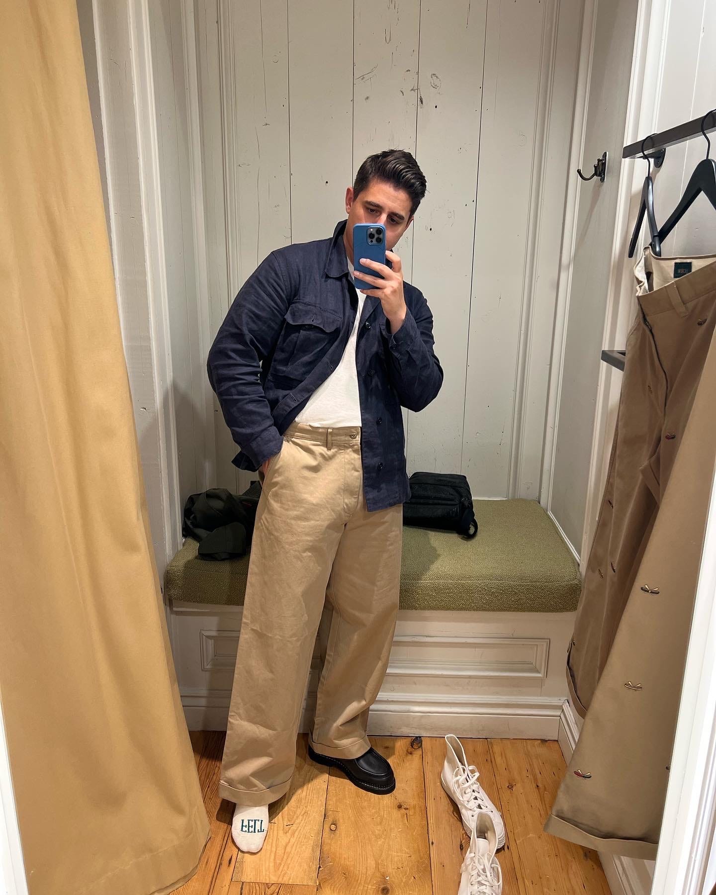 If you dont own any yet get some good olive chinos Here are some ideas   rmalefashionadvice