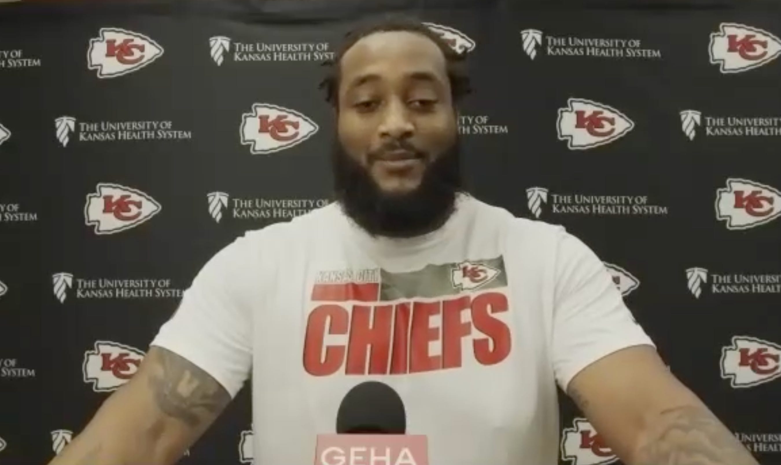 Chiefs OL coach Andy Heck provides update on OT Lucas Niang