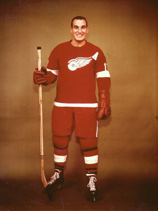 Frank Mahovlich - Detroit  Detroit red wings hockey, Red wings