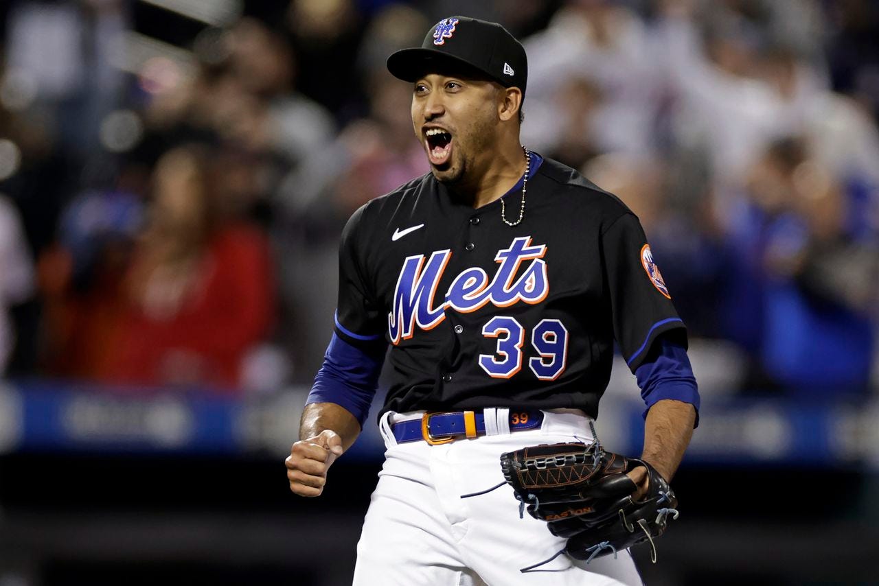 Mets closer Edwin Díaz uplifts South Bronx students with appearance and  mental health message – Bronx Times