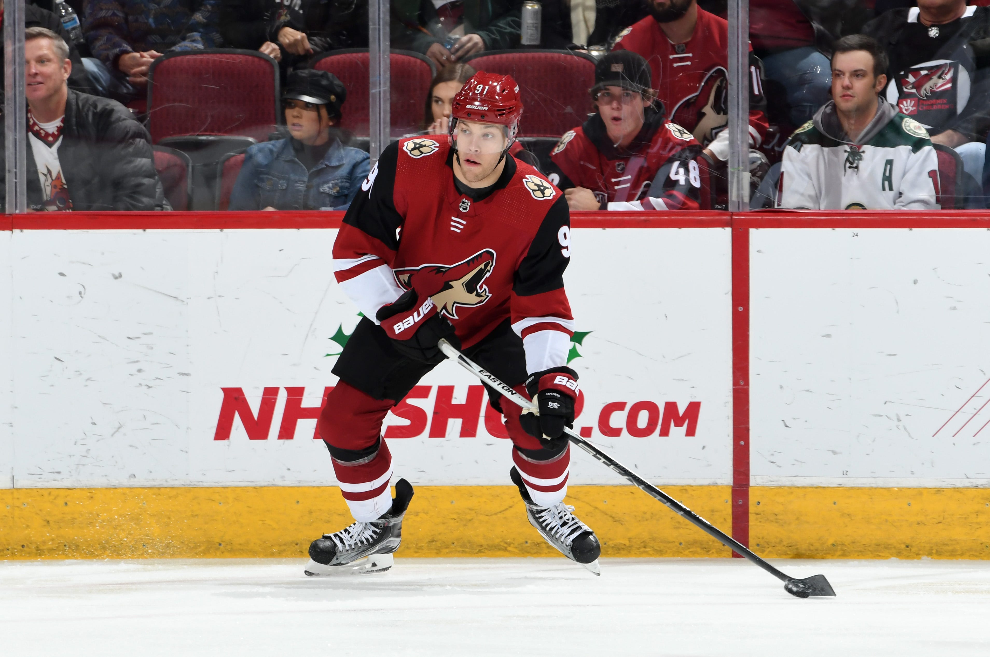 Taylor Hall, new Coyotes GM didn't speak before Hall signed with