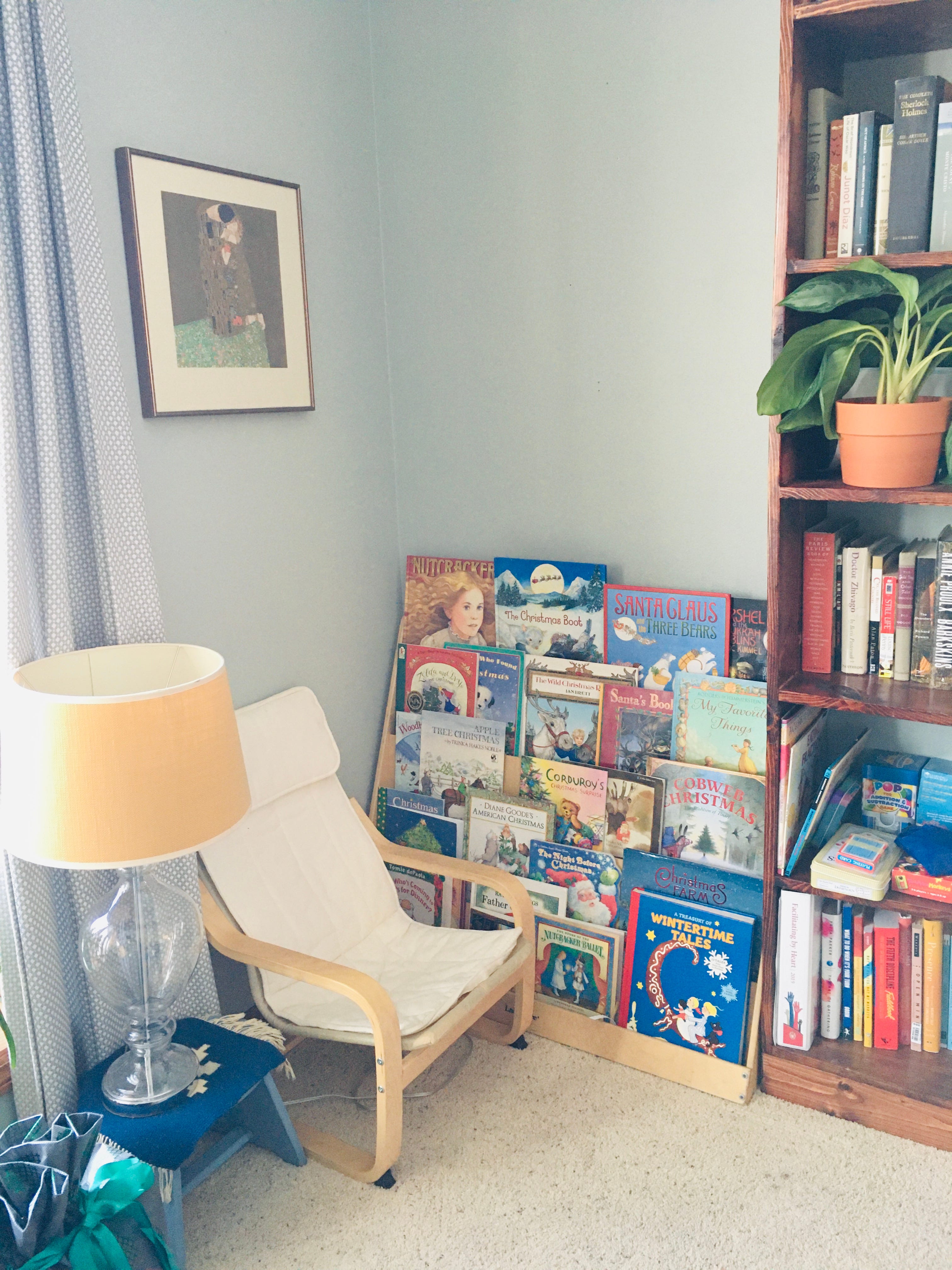 How) Can we read? Storing books & reading nooks