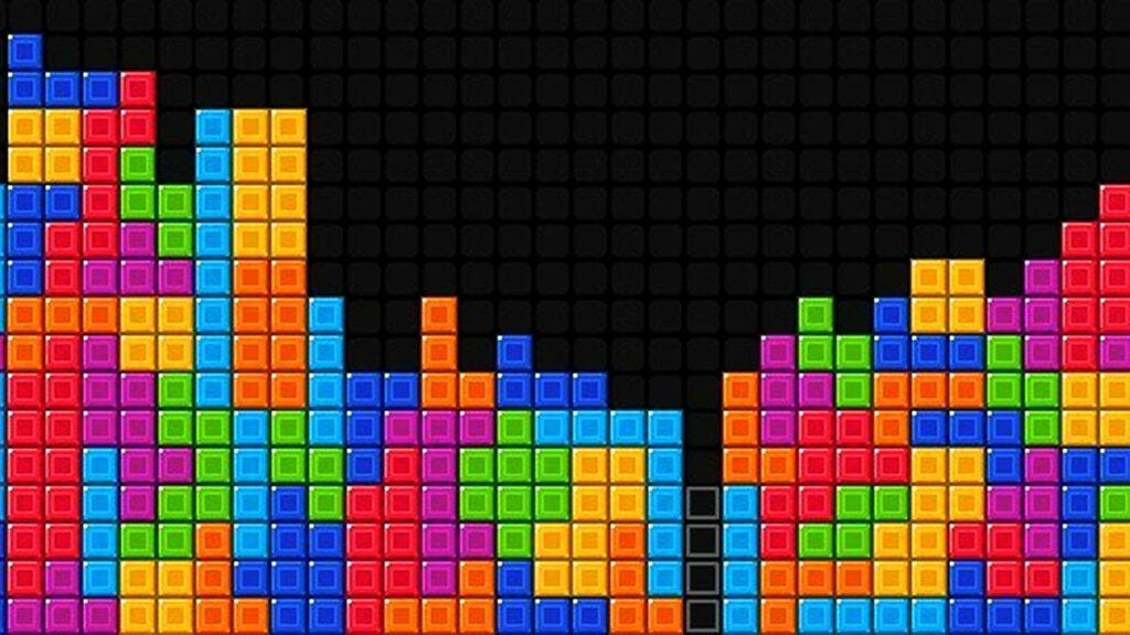 life is tetris - by Vivien Bui - vvn town