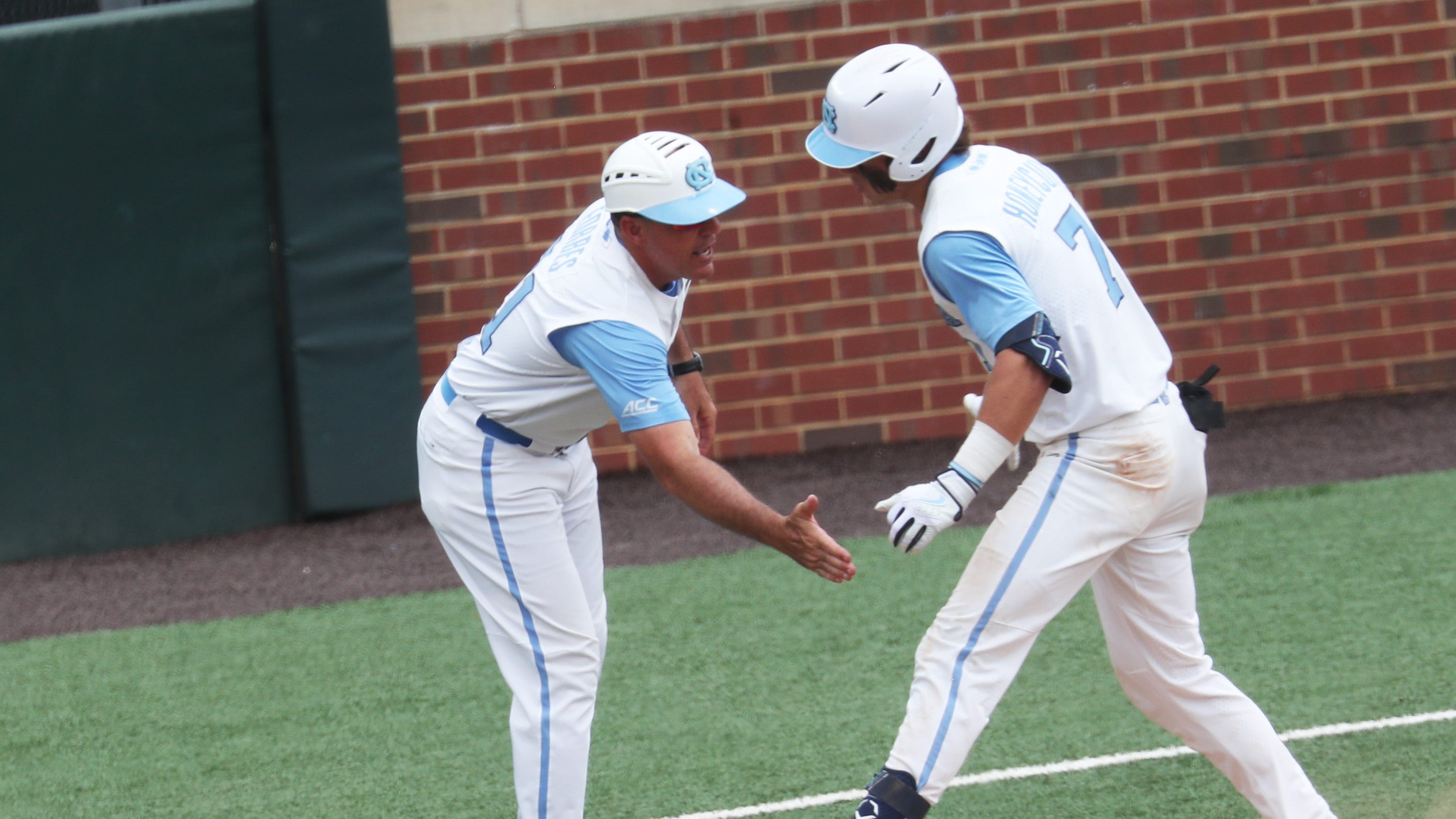 They fought until the end': UNC baseball comes up short in Super Regional  loss to Arkansas - The Daily Tar Heel