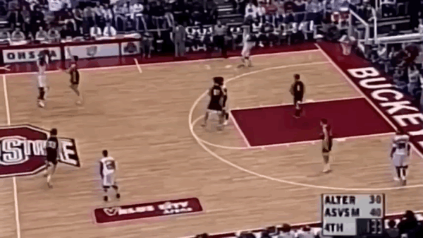 LeBron James throws down the breakaway dunk (GIF)