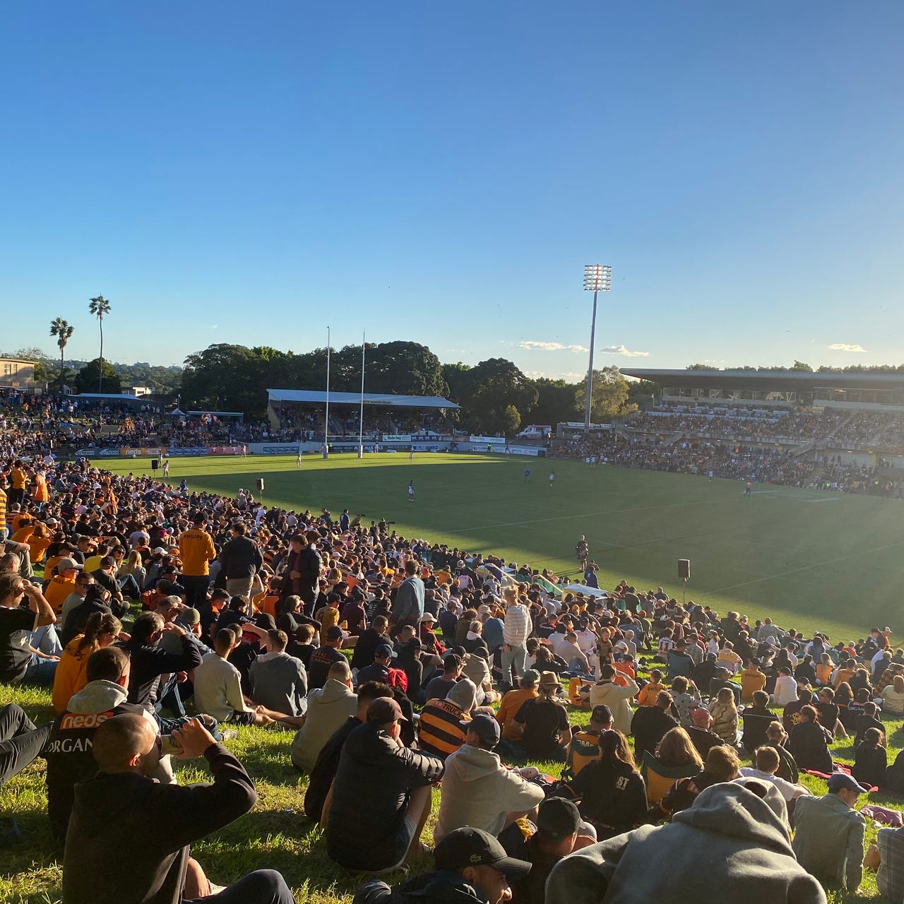 Summer Footy  logo