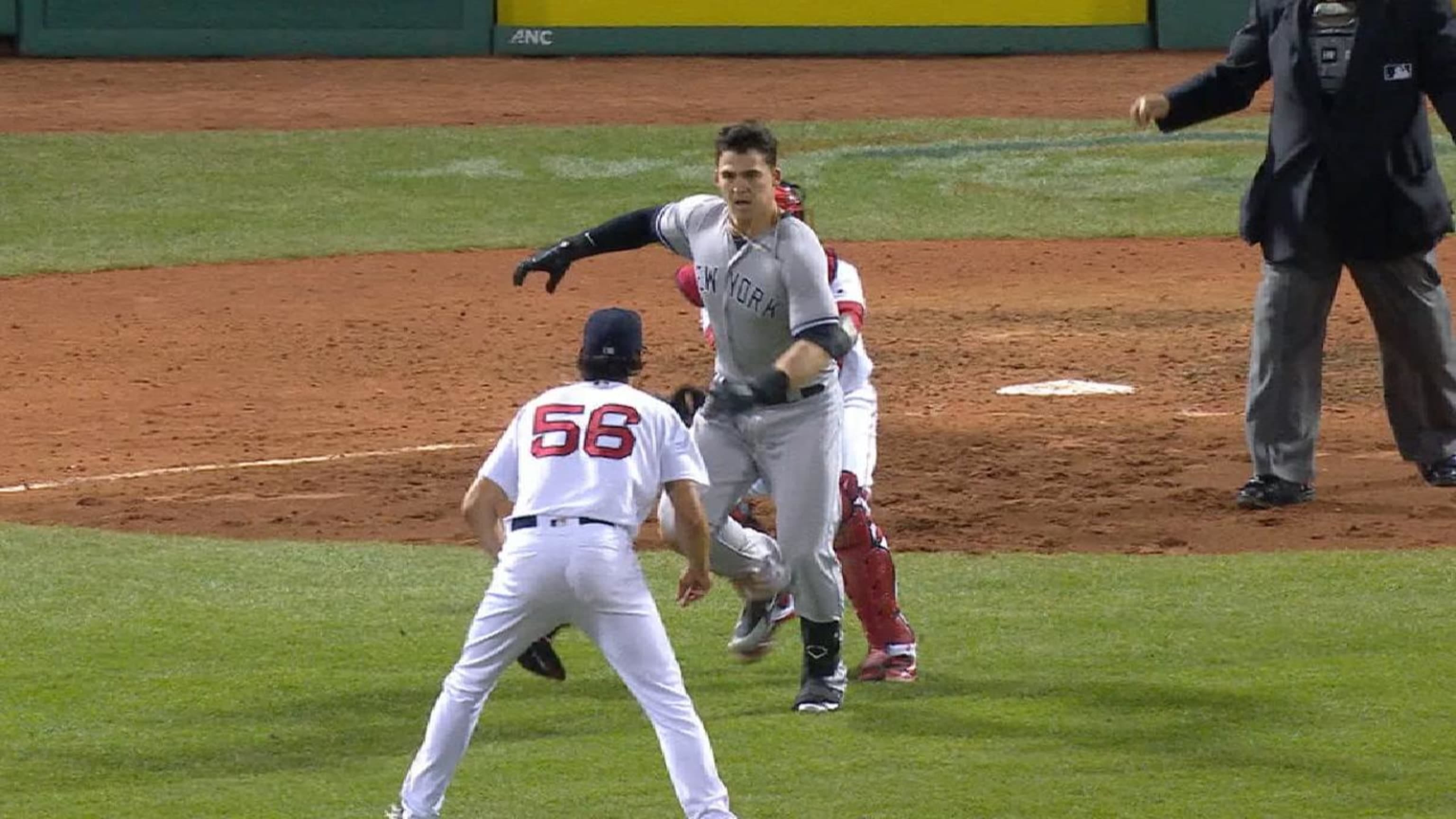 Red Sox: Joe Kelly, Tyler Austin punished for brawling