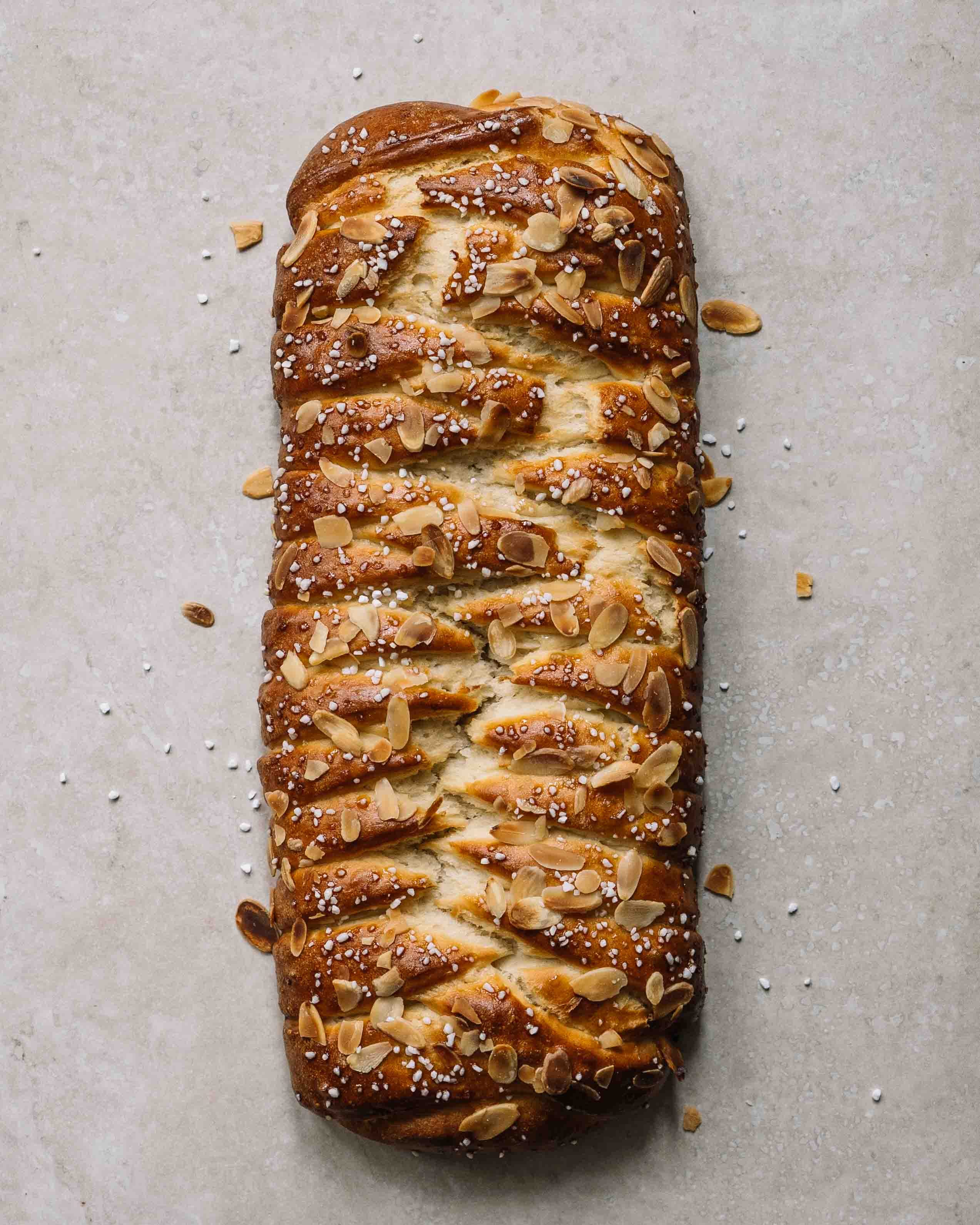 Almond Frangipane Blondies - loaves & such