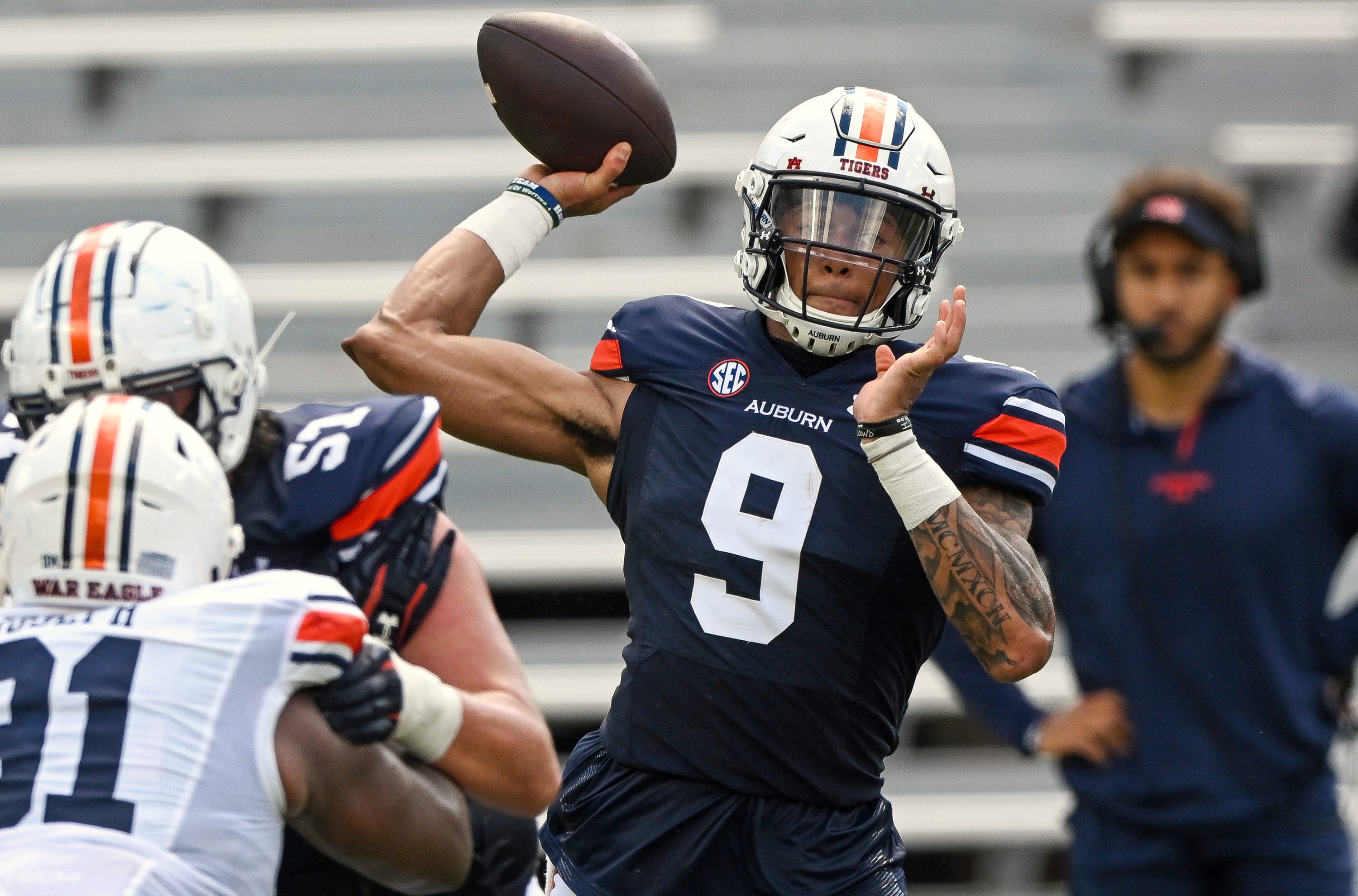 Auburn QB battle: T.J. Finley earns starting job over Texas A&M transfer  Zach Calzada 