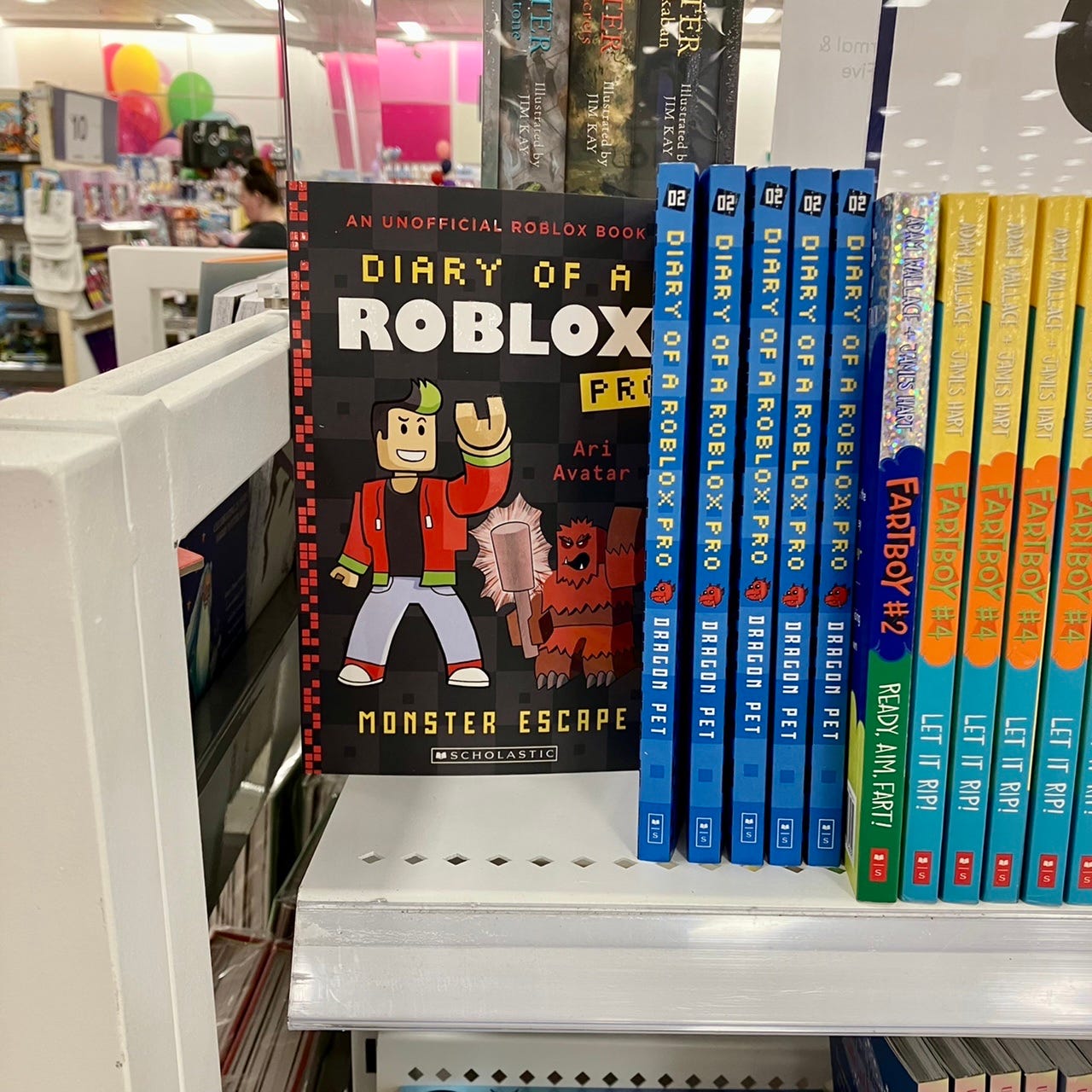 Diary of a Roblox Pro: Dragon Pet (Paperback)