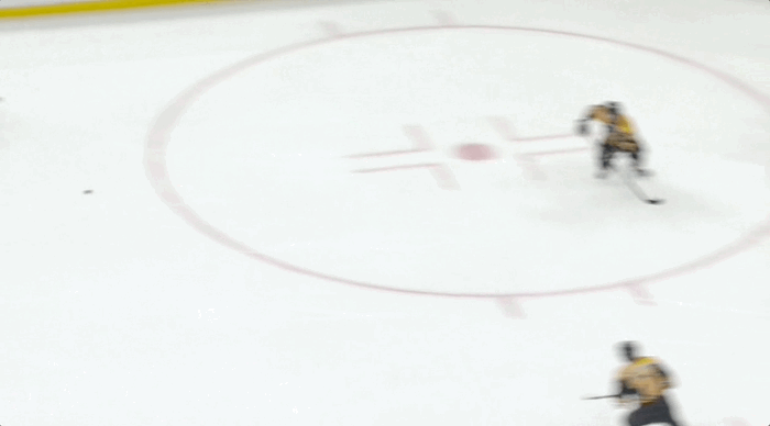Semyon Varlamov's fine play earns goalie start against Bruins - Newsday