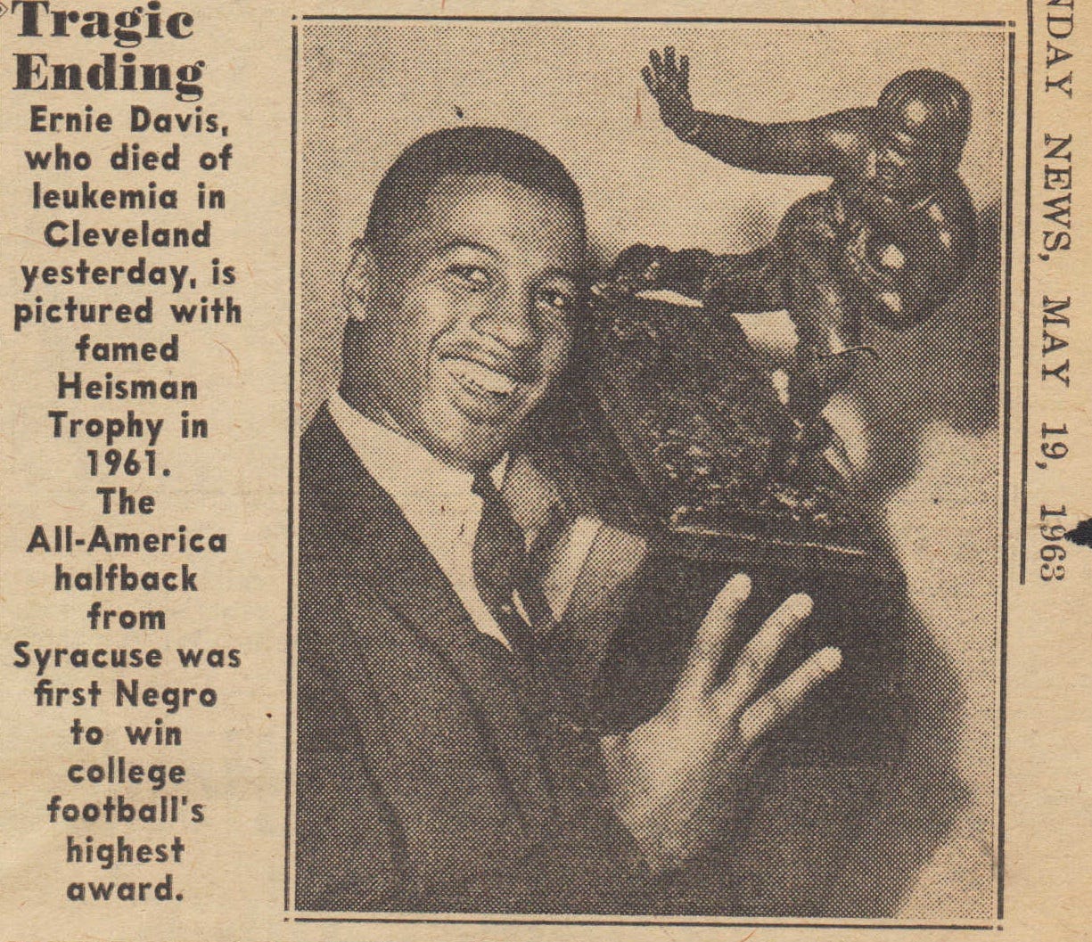 The Express : The Story of Ernie Davis — The Sporting Blog