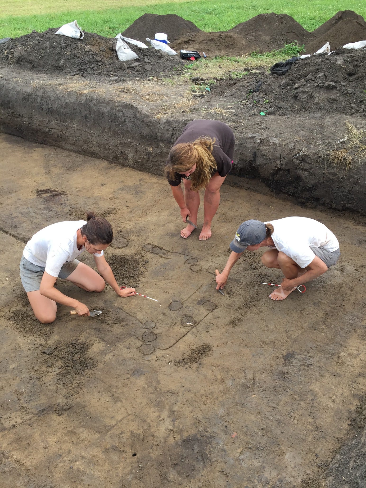 Dig a Flat-Bottomed Hole - This Old House