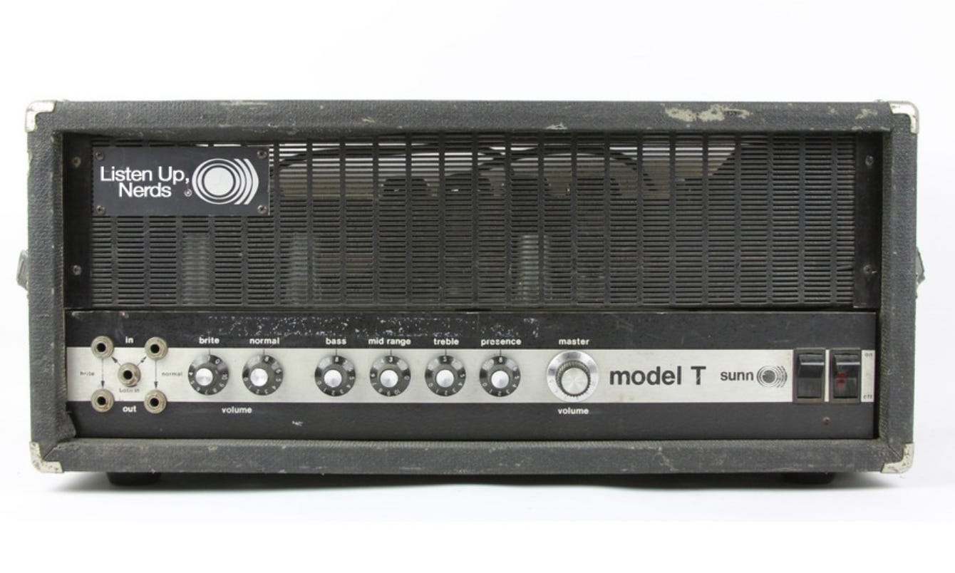 O amp. Sunn 300t Amplifier head. Sunn amp. Sunn Beta lead. Sunn o Amplifier.