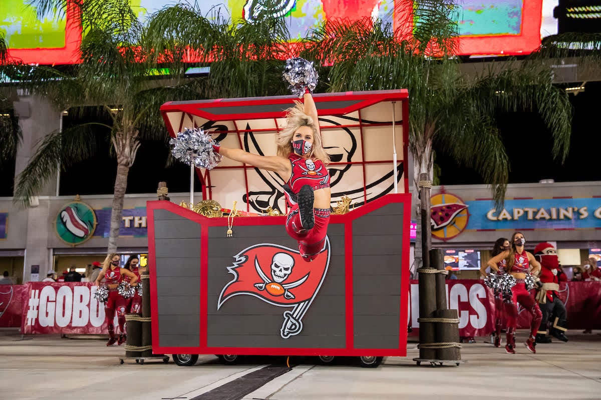 Our final retiring - Tampa Bay Buccaneers Cheerleaders