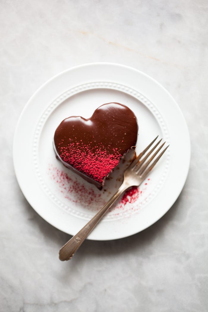 Heart Shaped Cake Delight: Bake with Love & Awe!