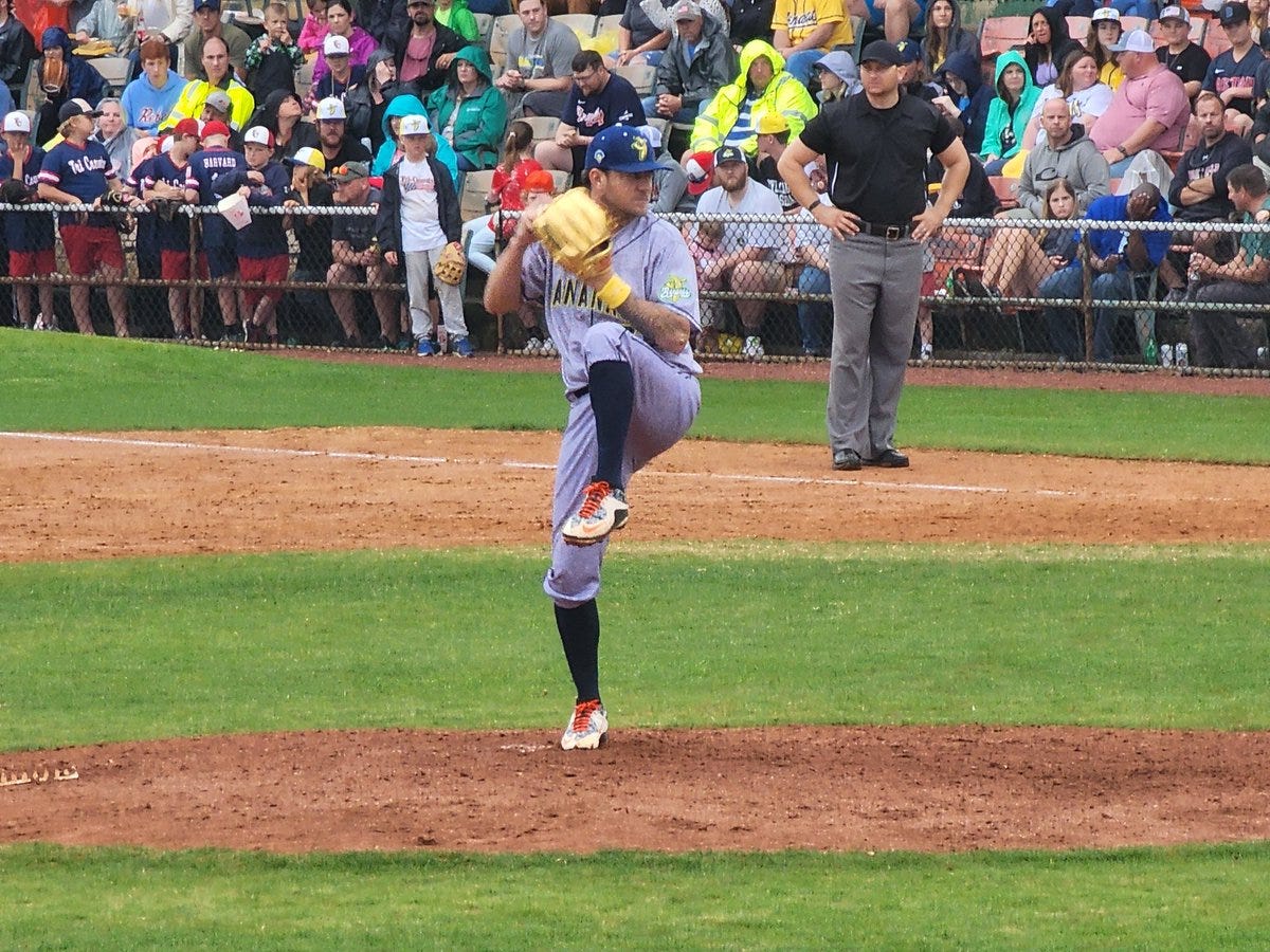 Jake Peavy pitches for the Savannah Bananas wearing his 2012 Gold