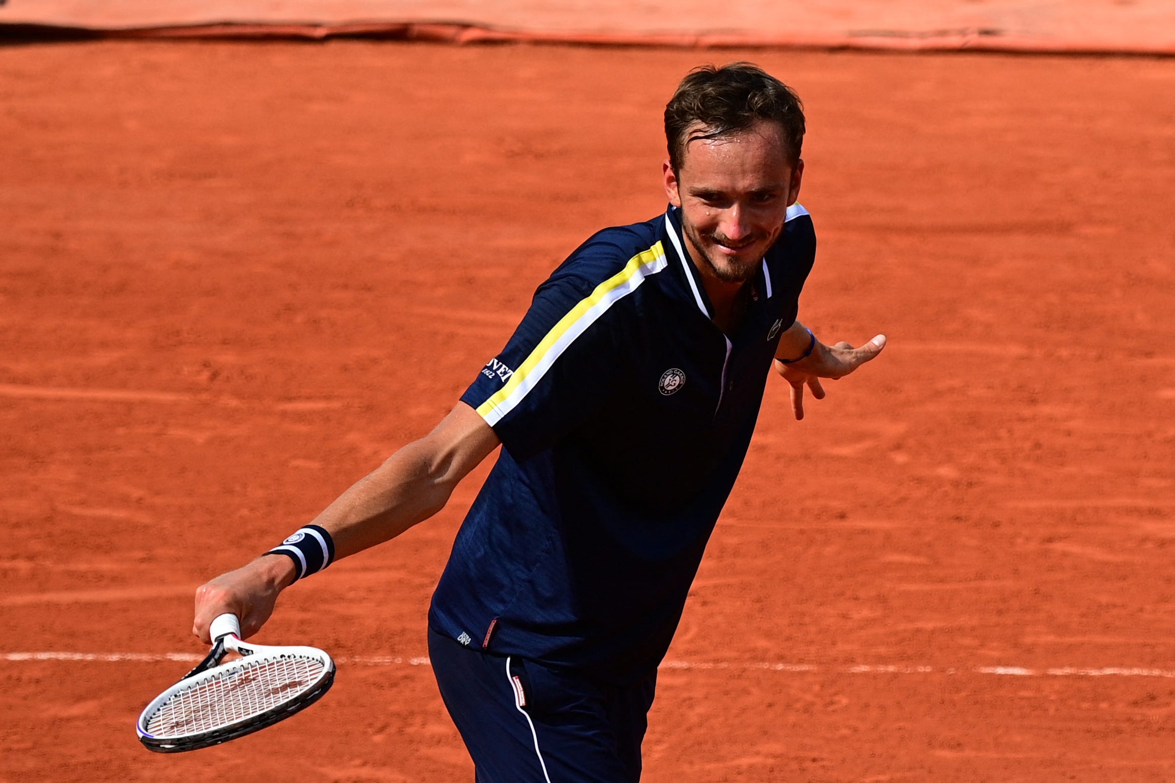 Medvedev Loves(?)The Clay - by Matthew Willis