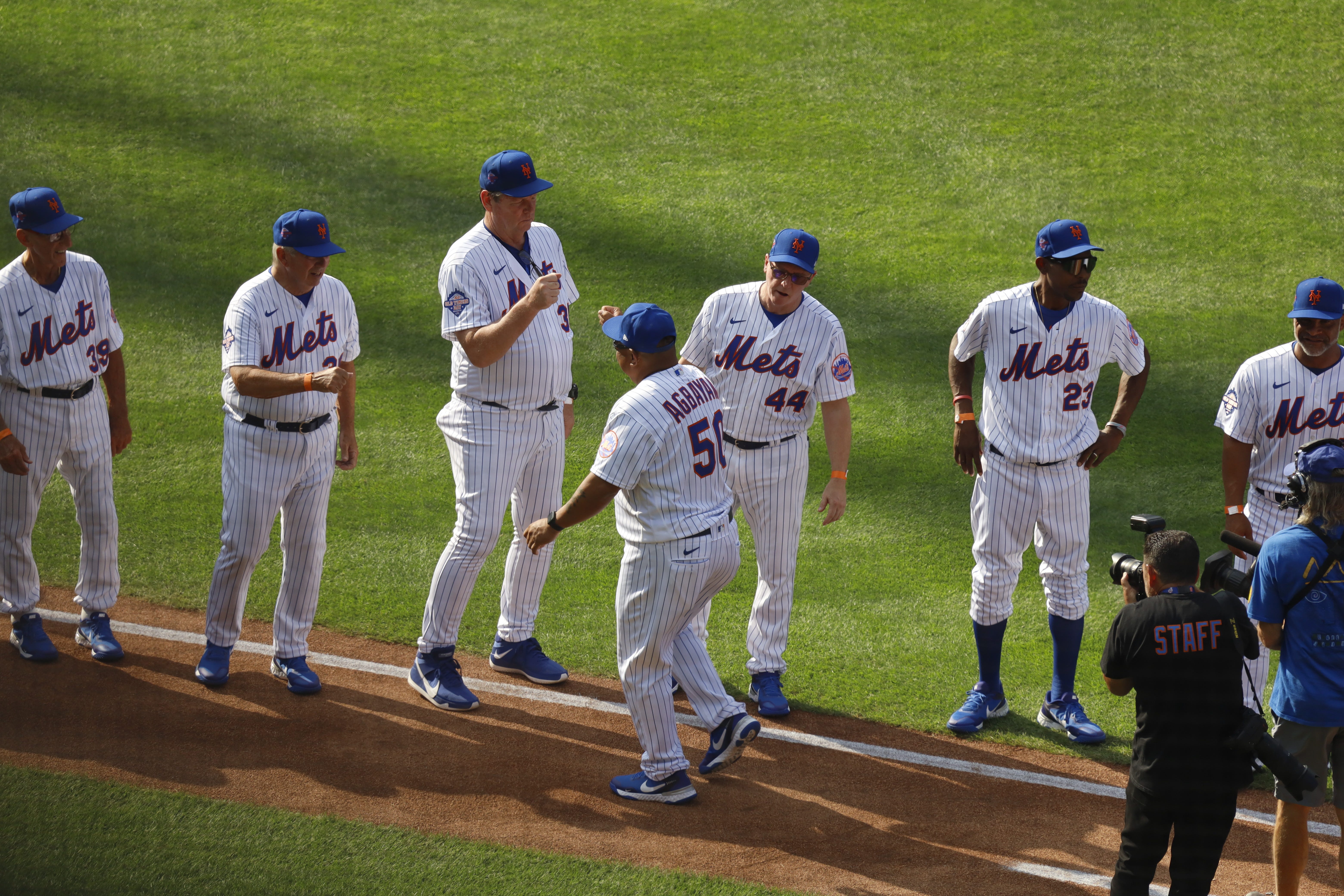 Mets celebrate Amazin' past with Old Timers' Day at Citi Field