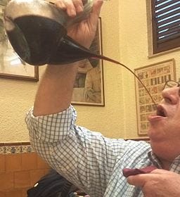 Botijo español: la tradición y frescura en tu hogar con este antiguo  recipiente de barro