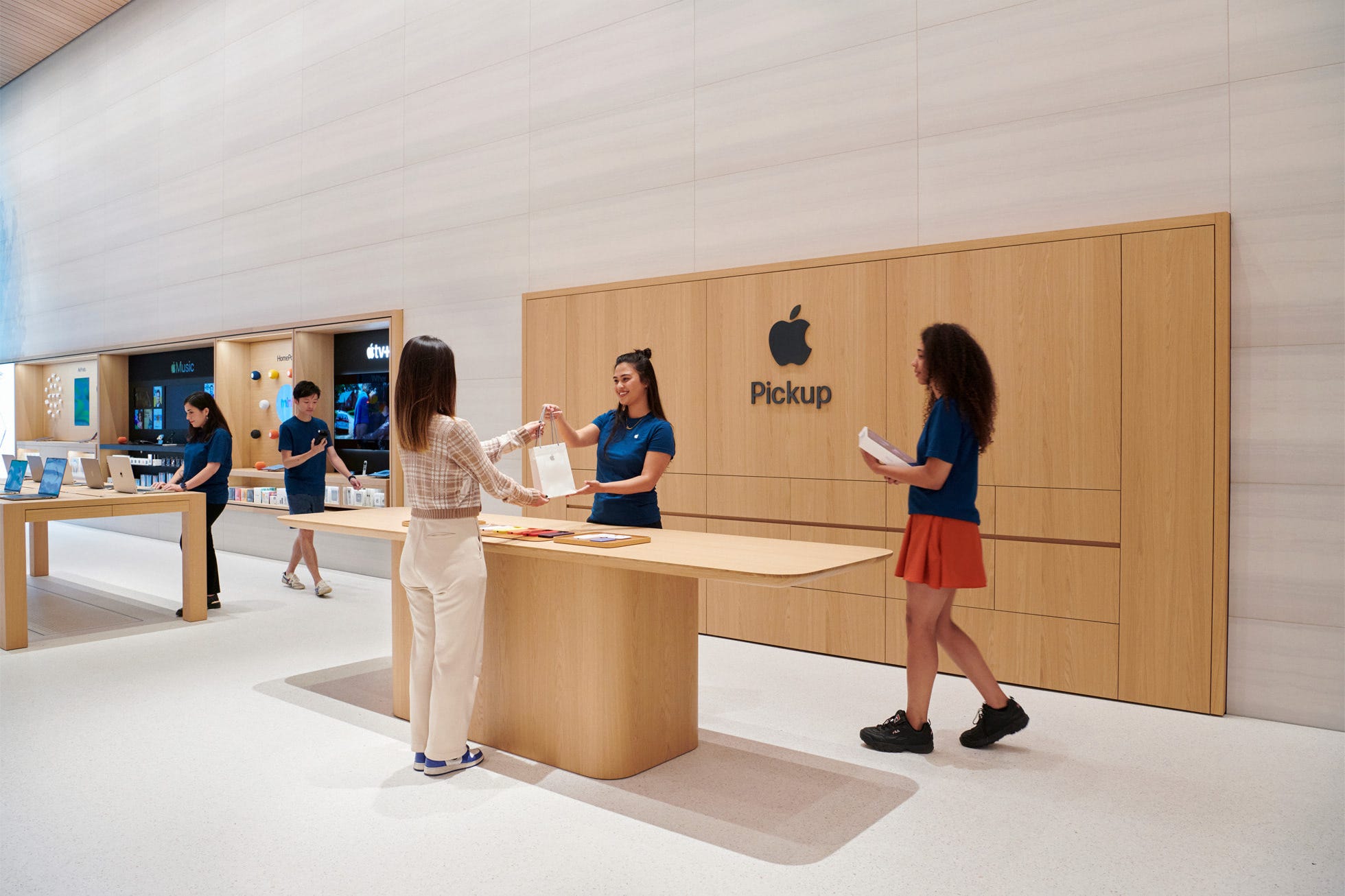 Check Out Every Apple Store Ever Opened, in Order