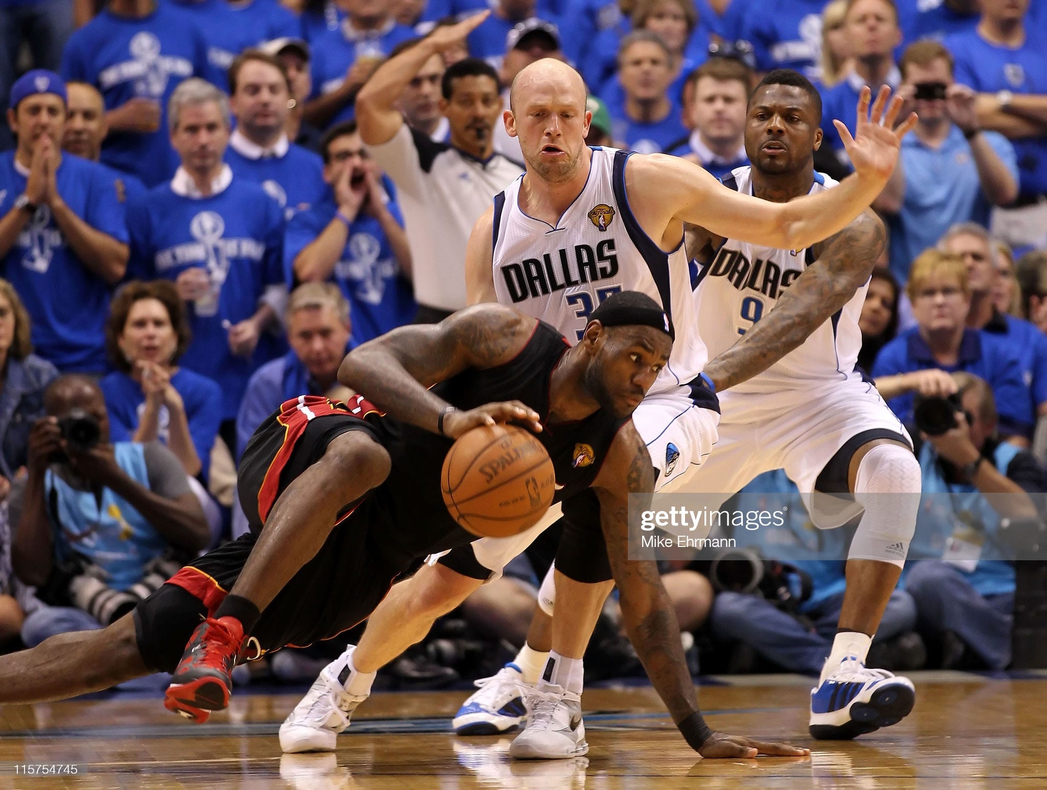 Watch Dallas Mavericks bring home the 2011 championship