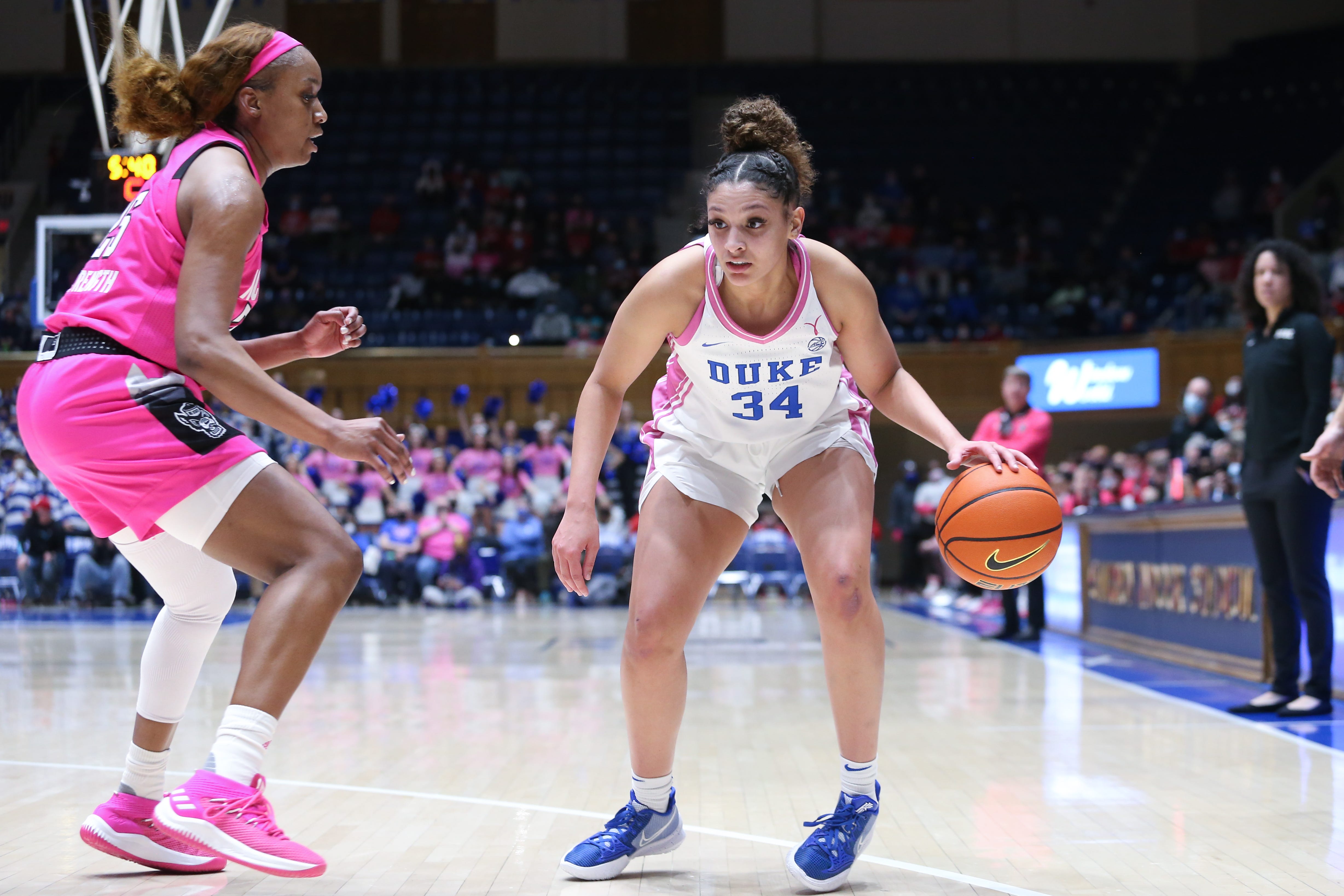 2023 No. 8 recruit KK Arnold commits to UConn women's basketball - The  UConn Blog