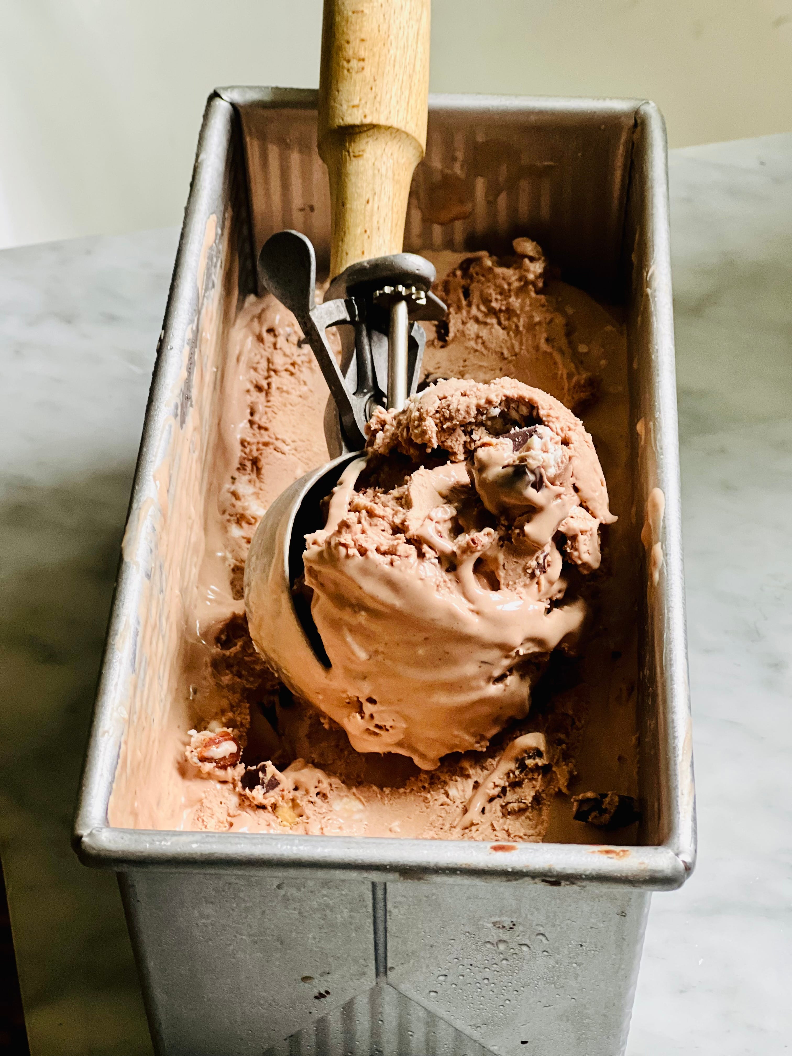 Ladonna's Toffy Ice Cream Maker makes it easy to make homemade ice cream  by hand! Just put in the ingredients and push the switch! []
