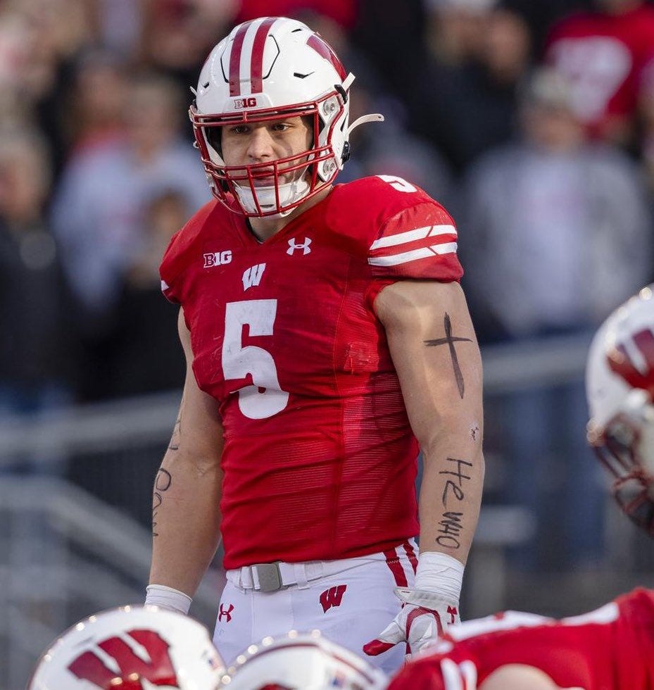 NFL Draft Grades: Chiefs pick Wisconsin linebacker Leo Chenal at