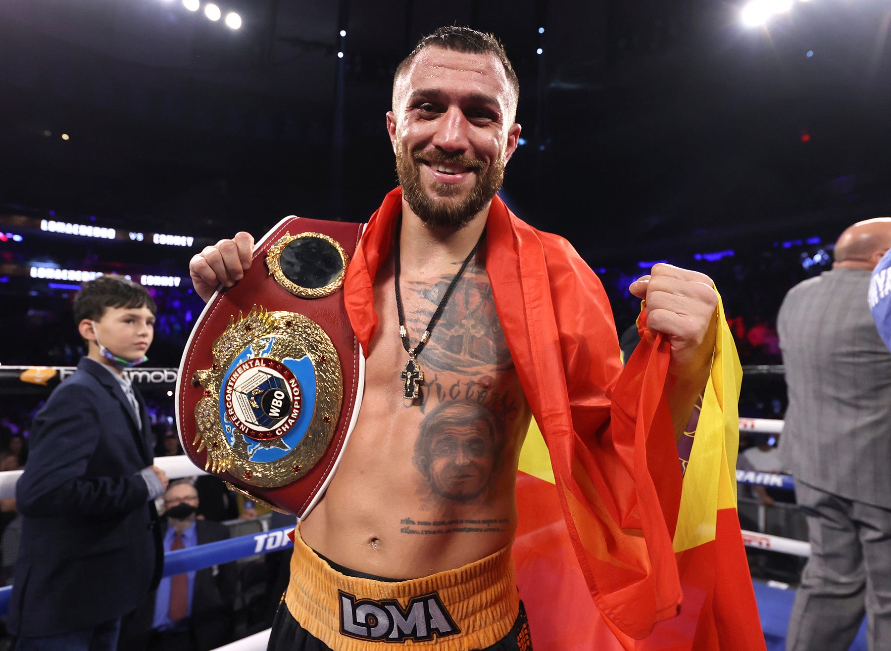 3-division champion Lomachenko announces retirement at 37