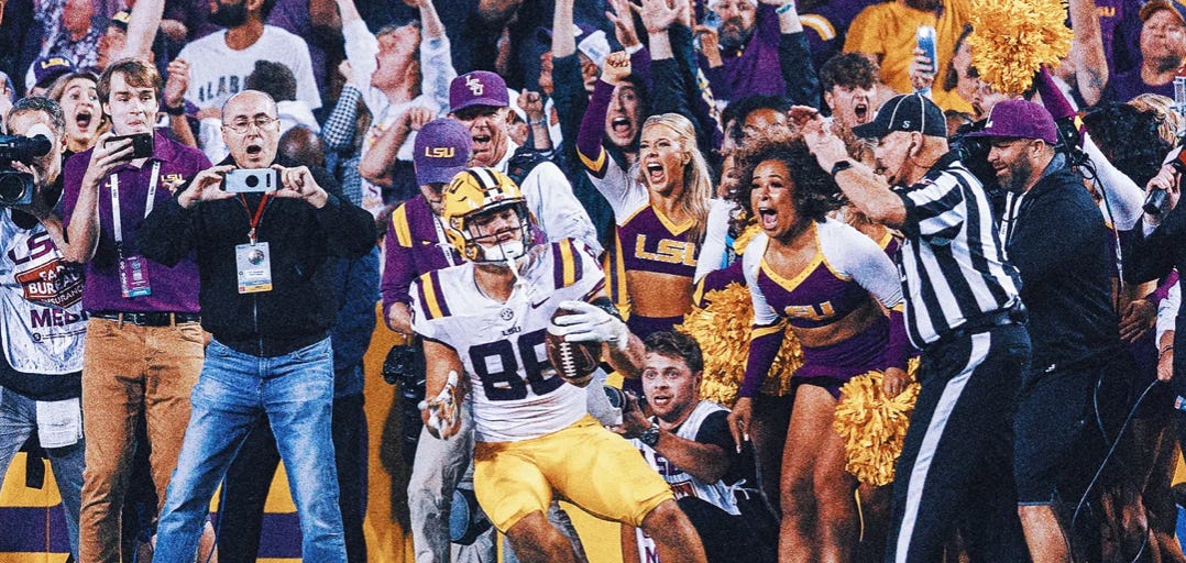 Joe Burrow dripping with swag in Ja'Marr Chase's LSU title game