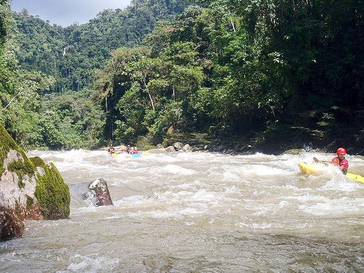 rafting-the-amazon