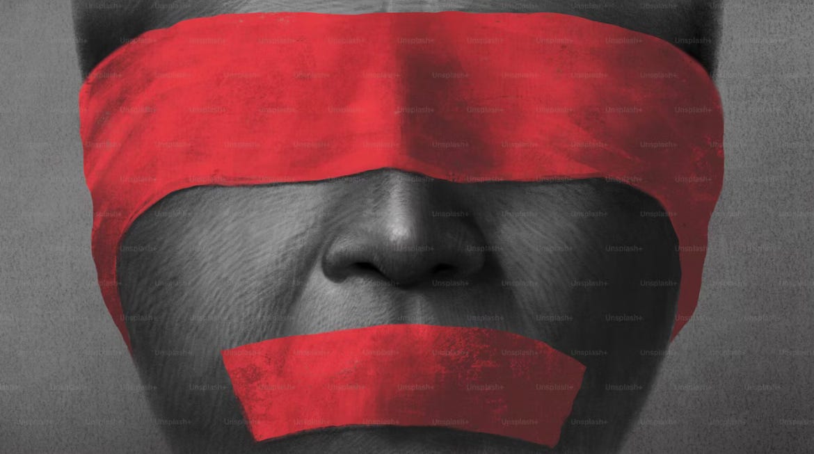 Unanswered Questions How the First Community Meeting on Small Schools