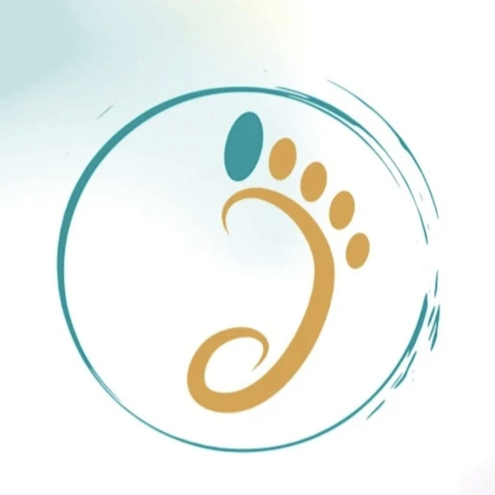 The Barefoot Vedic Astrologer  logo