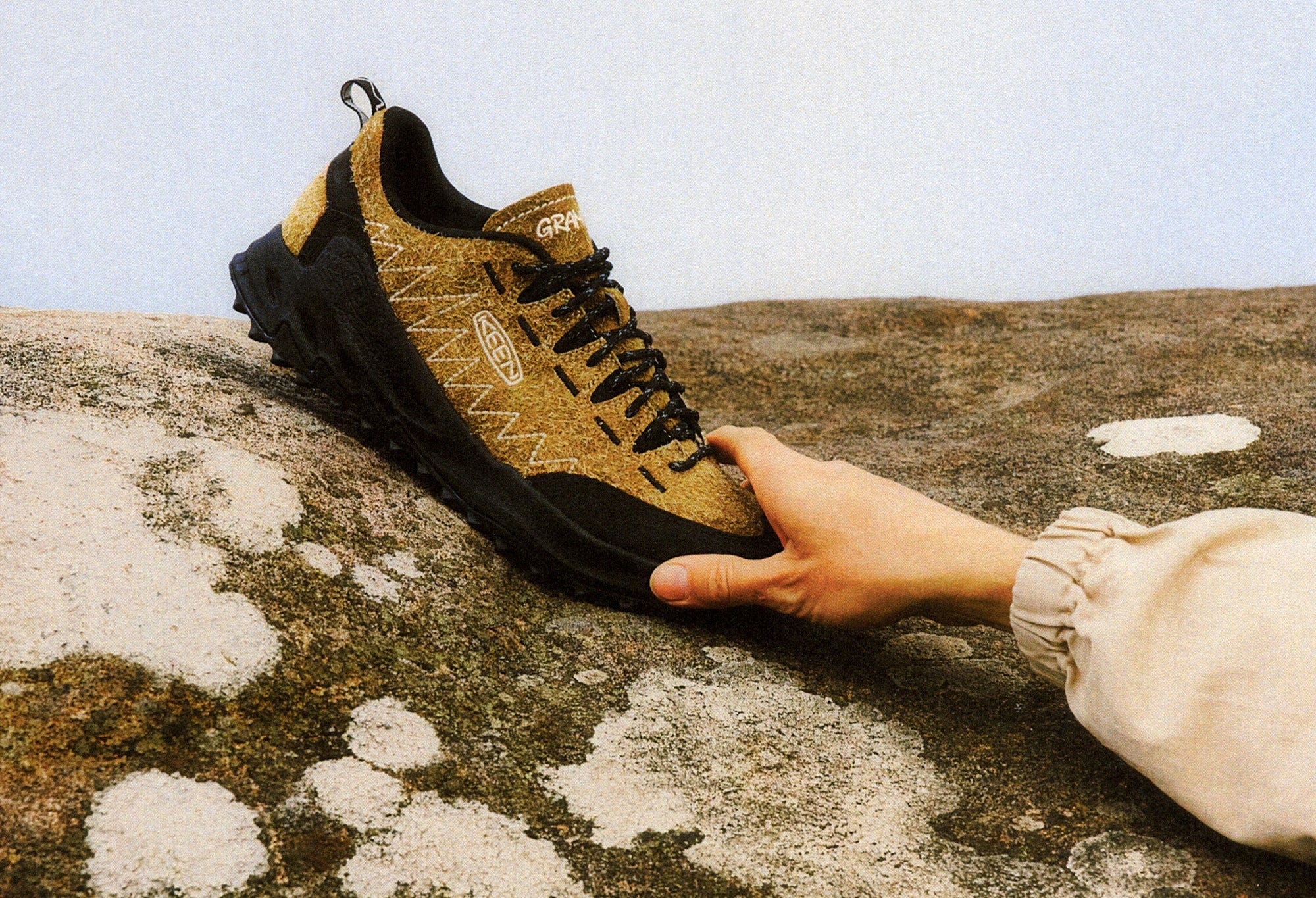 6 hiking shoe alternatives to the Salomon XT-6