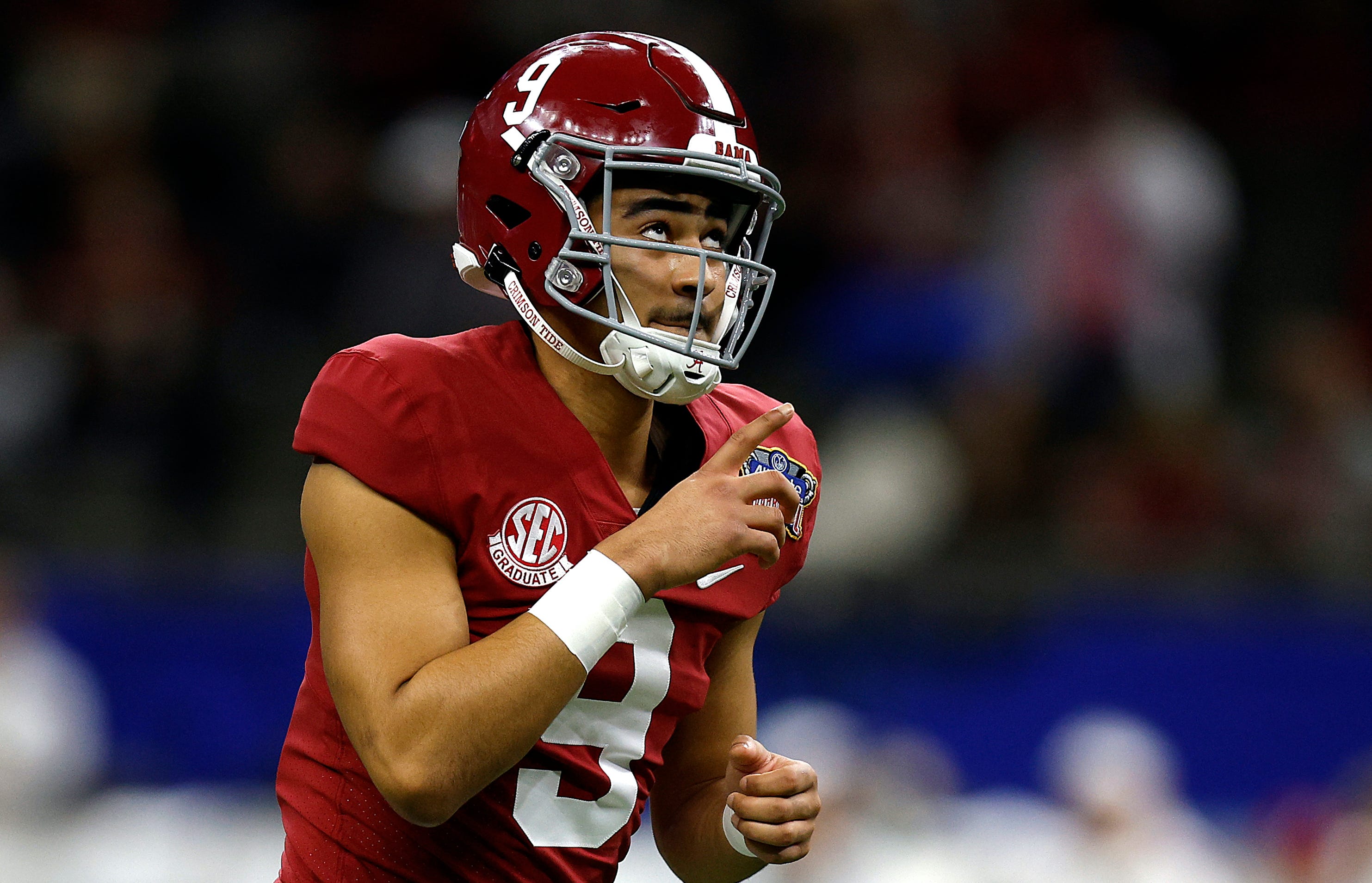 Justin Fields wins weekly award after crazy game on the ground