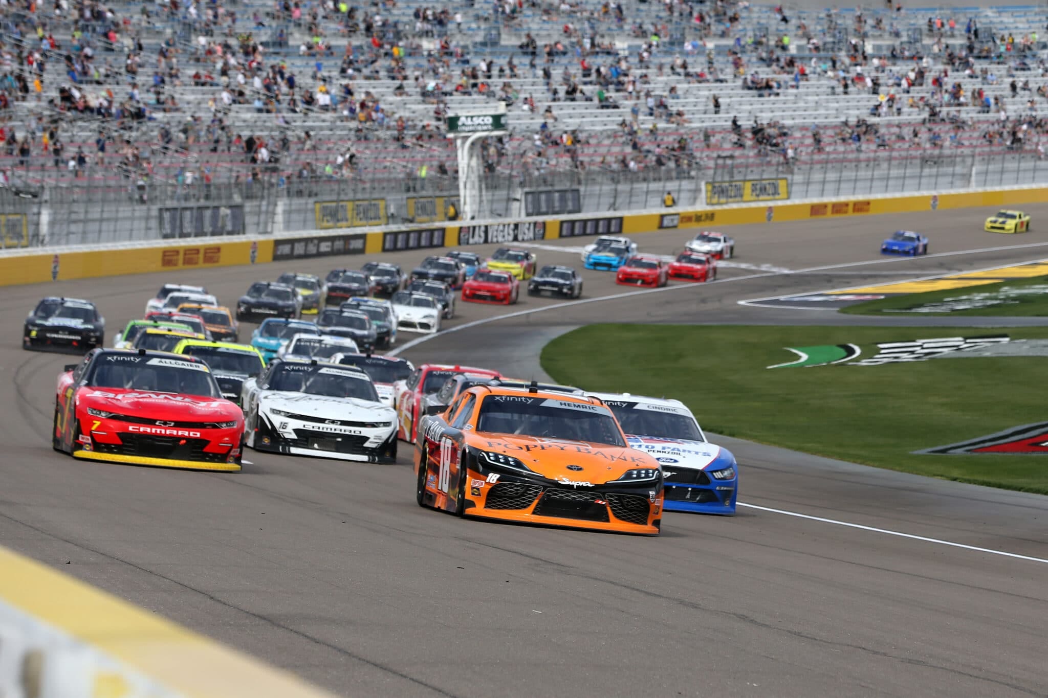 DFS NASCAR Xfinity: Alsco Uniforms 302