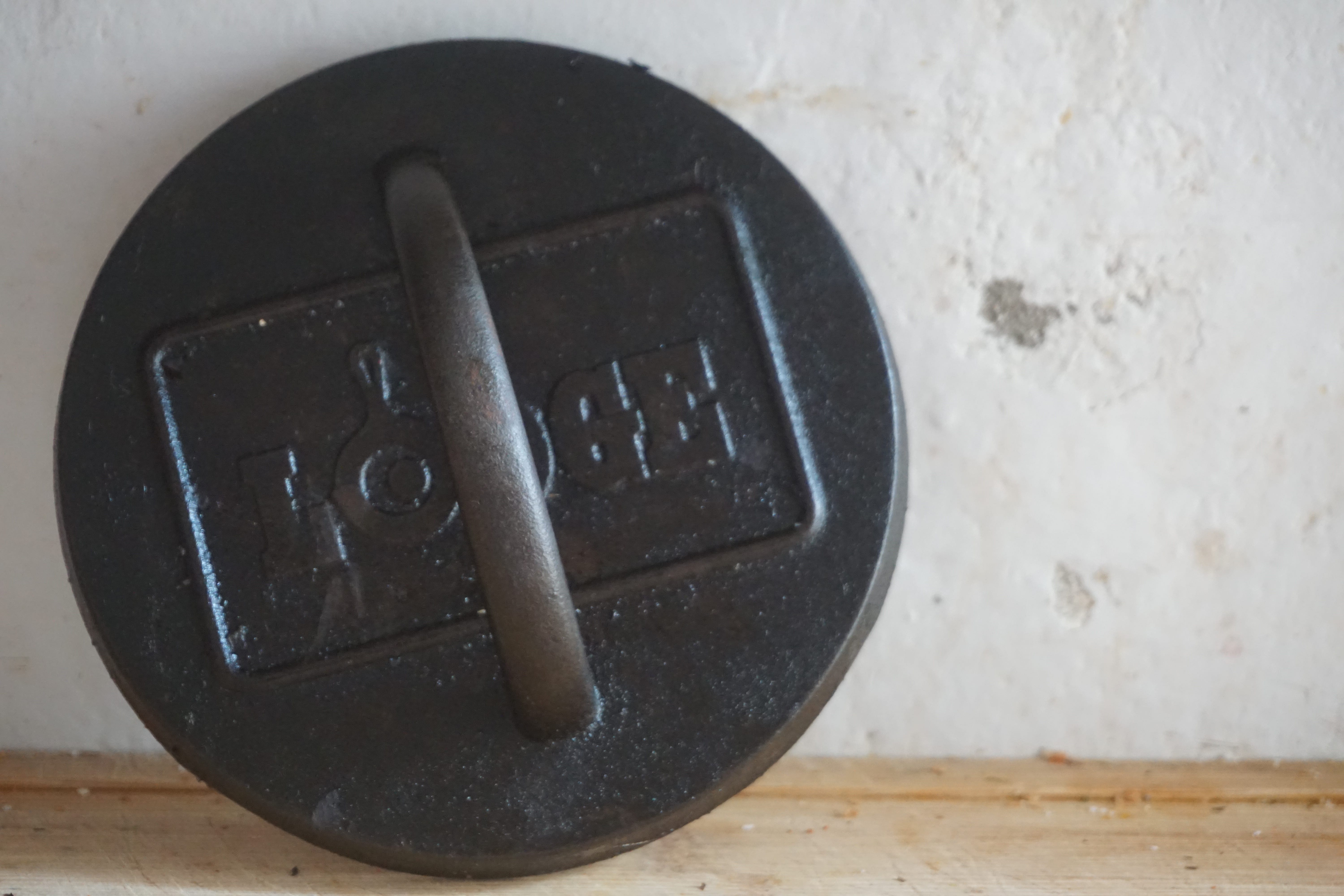 From the Kitchen Essential #1: A Cast-Iron Burger Press