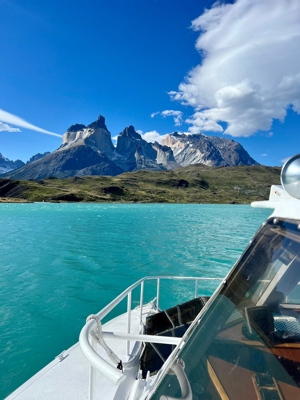 A Patagônia se tornou uma fonte de inspiração, suas belas paisagens nos  impulsionam a continuar pescando o melhor salmão do mundo 😍🫶