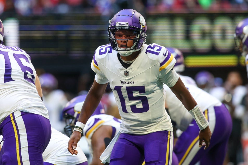 Josh Dobbs: New Vikings quarterback might not know all his teammates'  names, but he still led them to victory