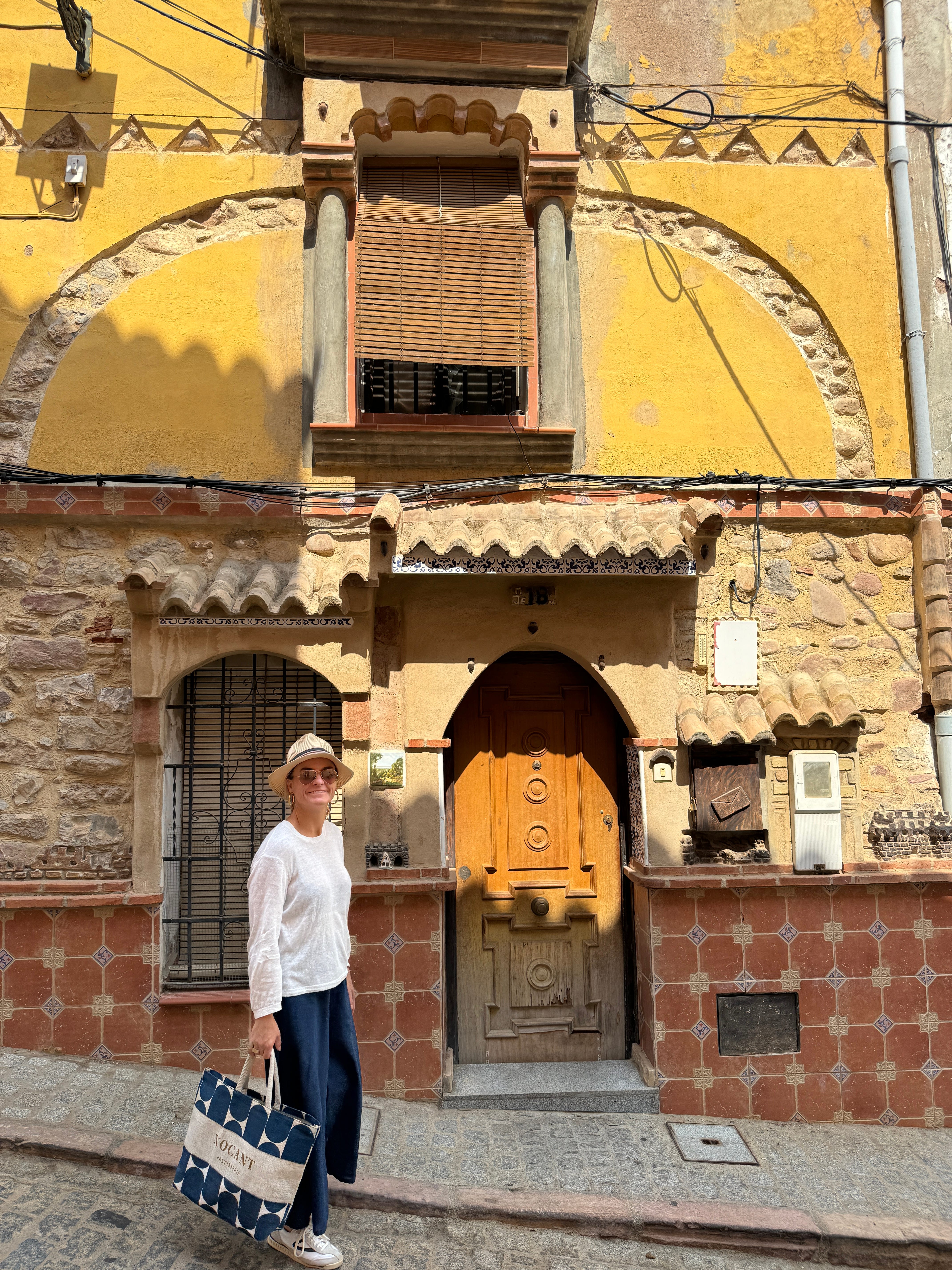 Day Trips Sagunto, Lliria, and Requena by Lindy Nowak