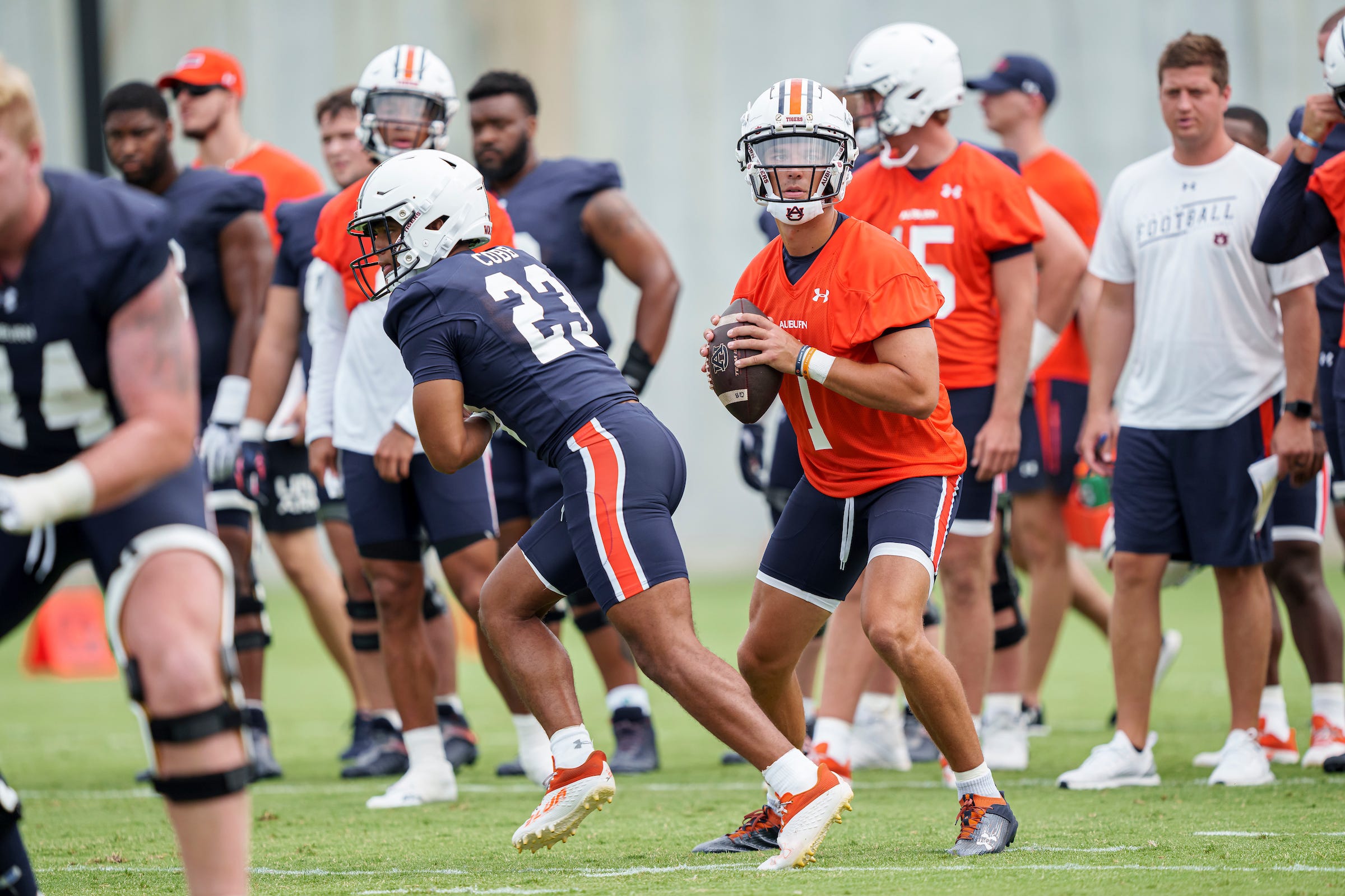 Auburn names Payton Thorne starting QB: Michigan State transfer to run Hugh  Freeze's offense 