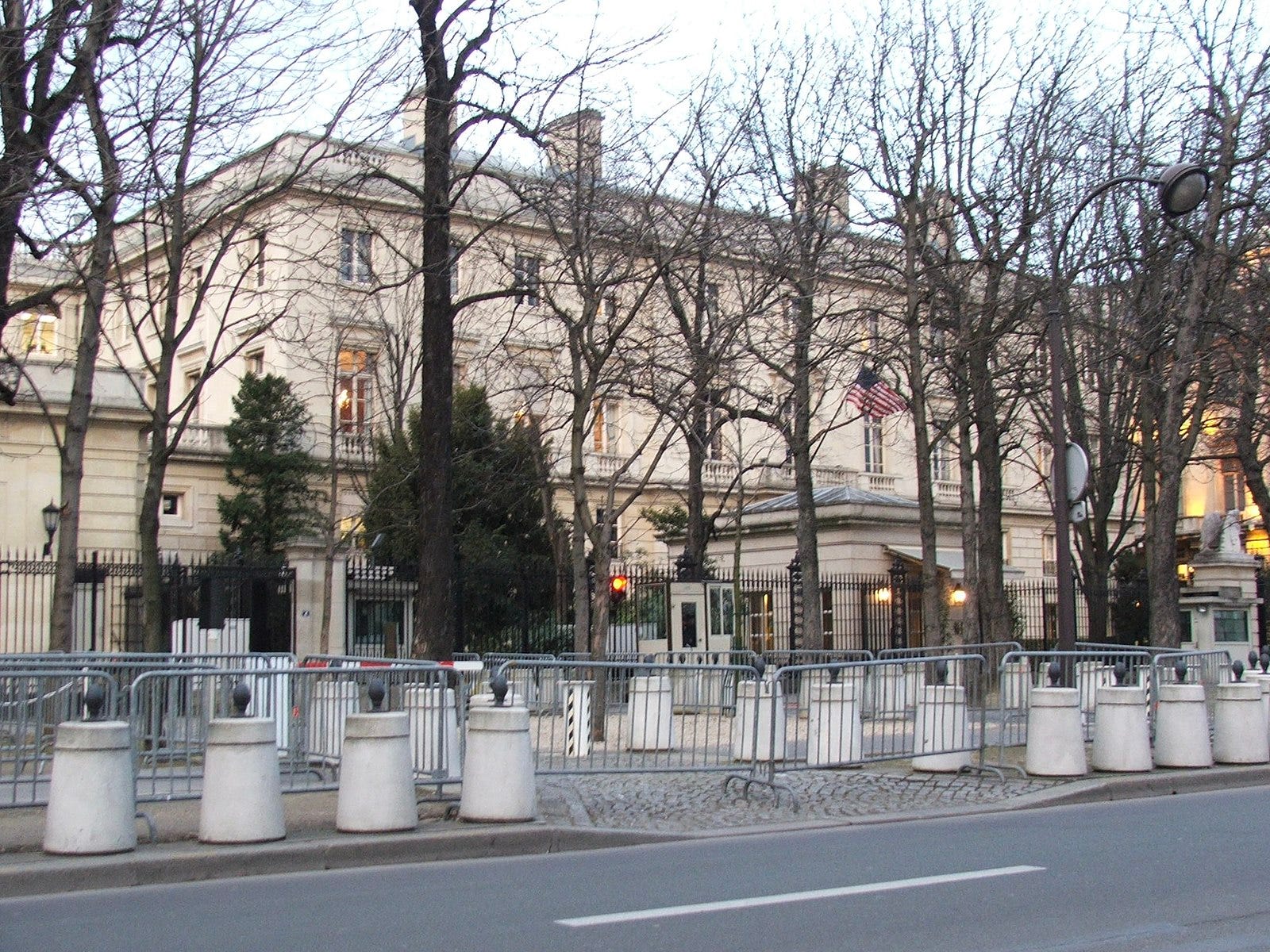 Is the US About to Close Most of Its Consulates in France?