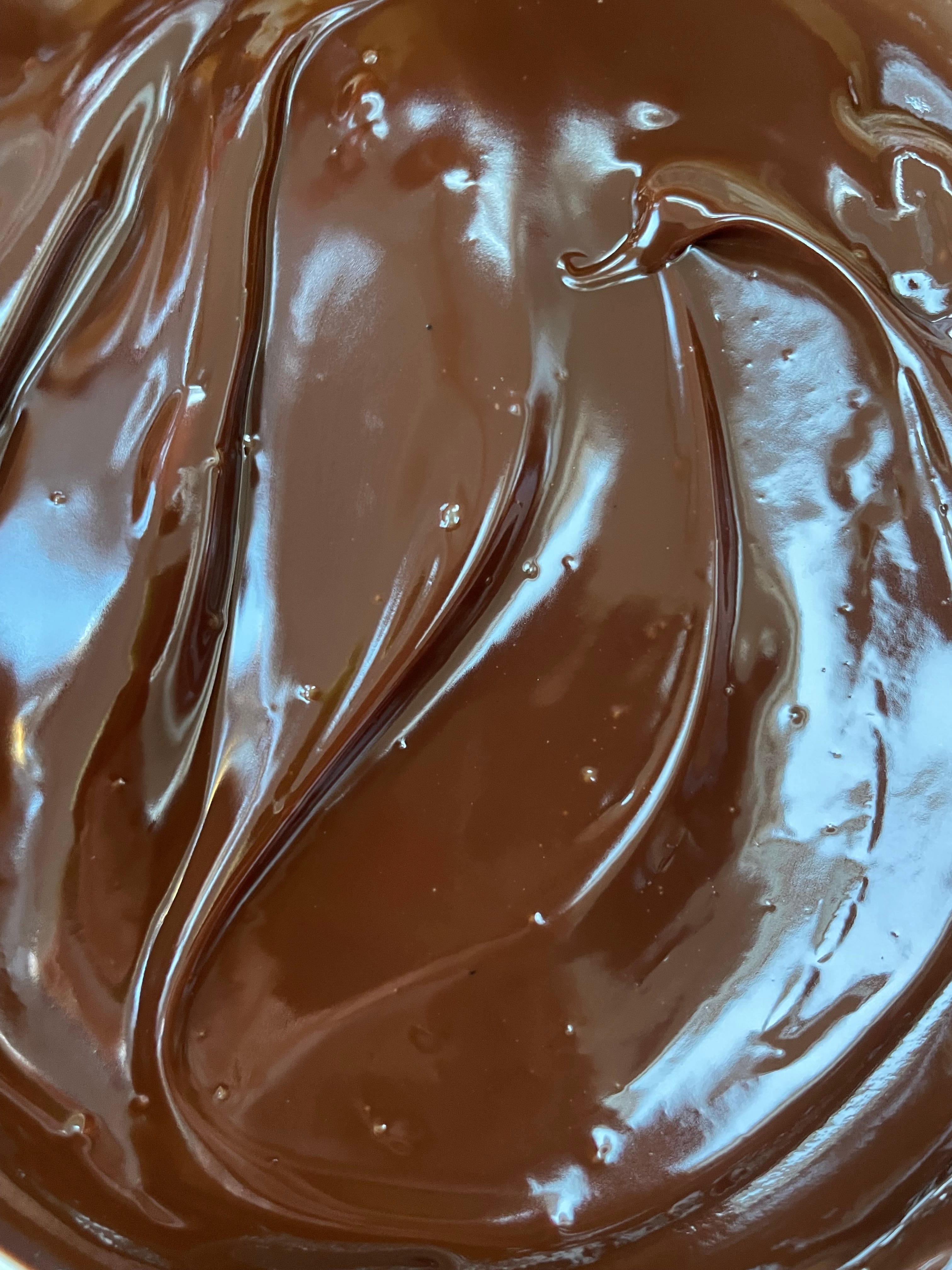9 Hypnotizing Candy Making Techniques From Confectionaries