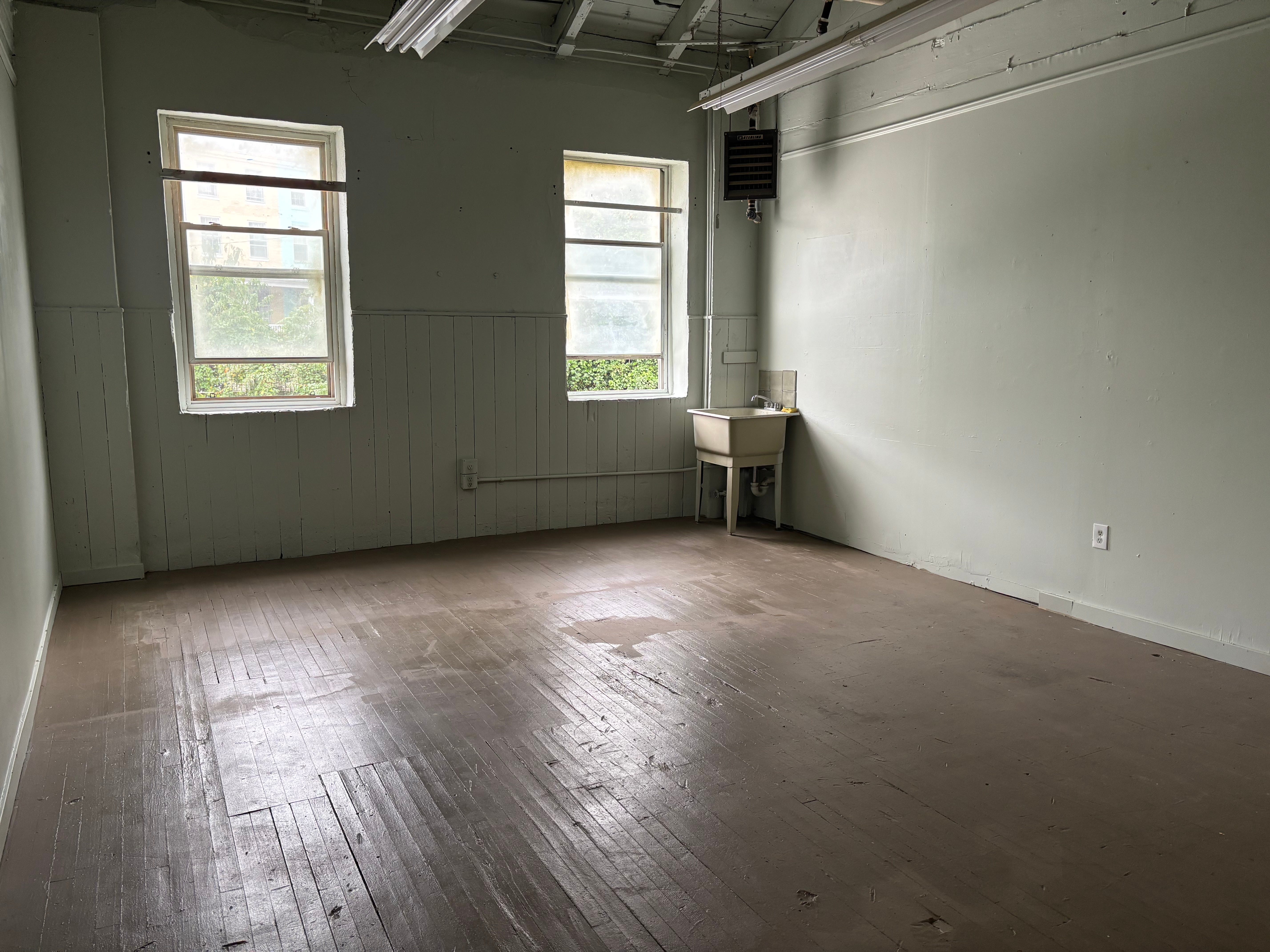 Studio interior photo 2