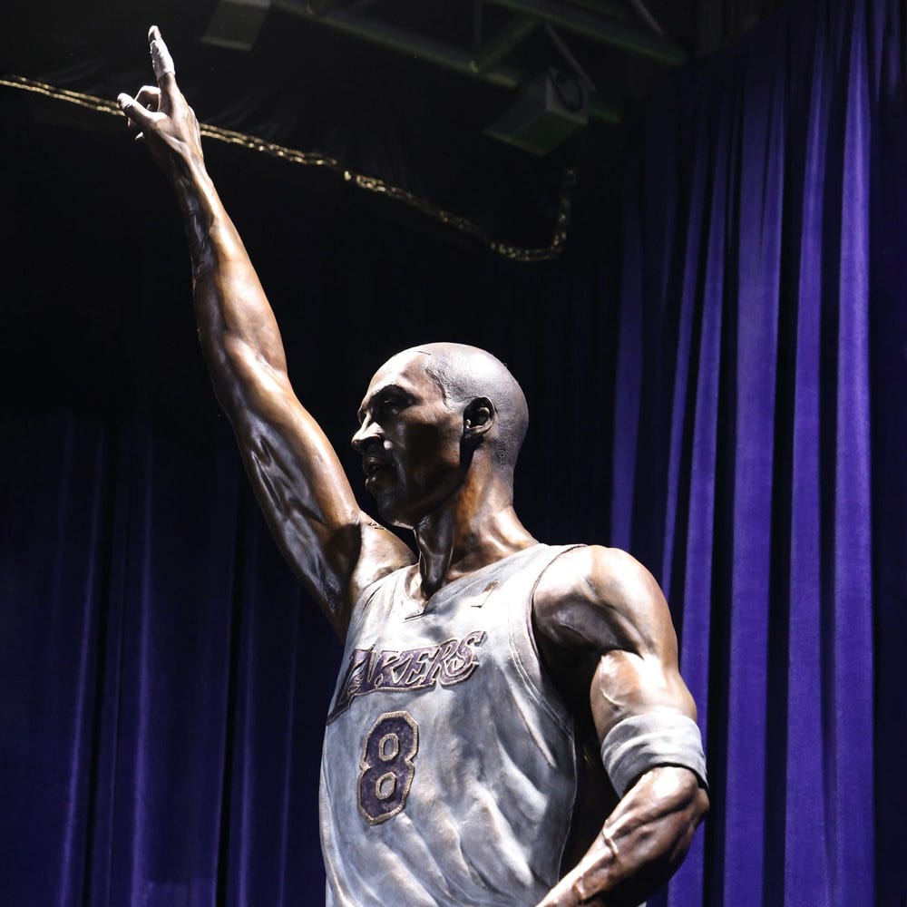 Kobe Bryant statue unveiling: How the Lakers both celebrated and mourned Kobe